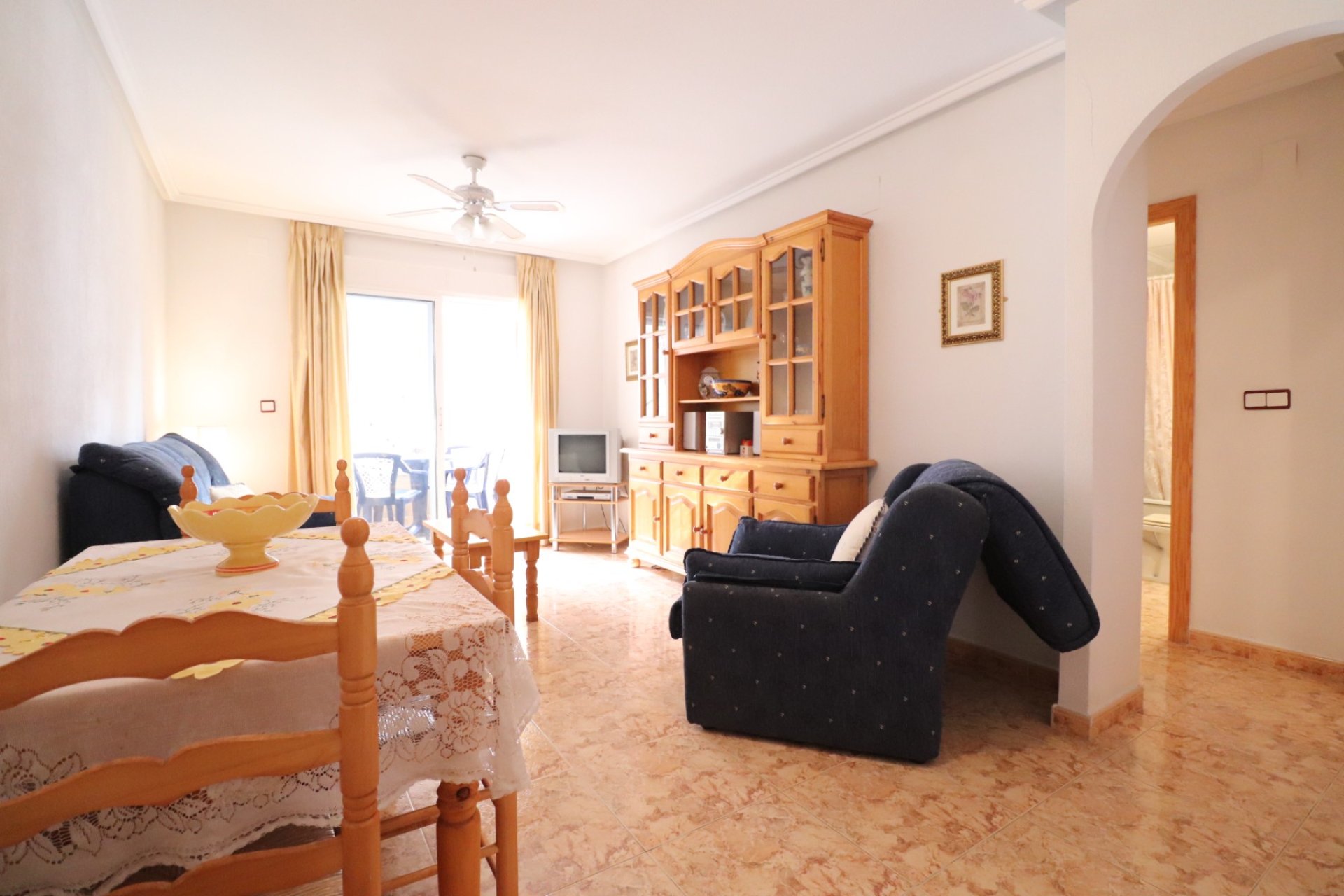 Resale - Apartment / flat -
Torrevieja - Torrevieja - Centre