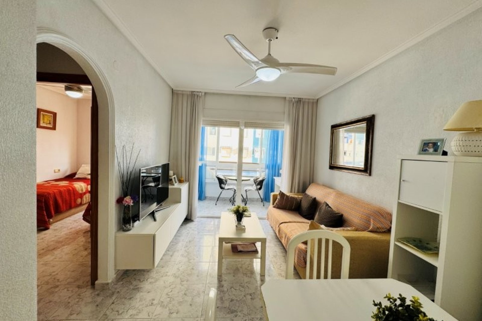 Resale - Apartment / flat -
Torrevieja - Torrevista Playa