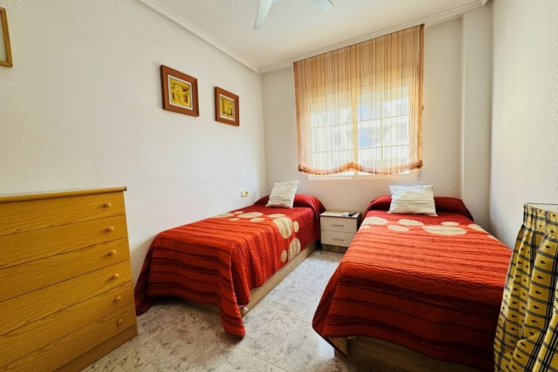 Resale - Apartment / flat -
Torrevieja - Torrevista Playa