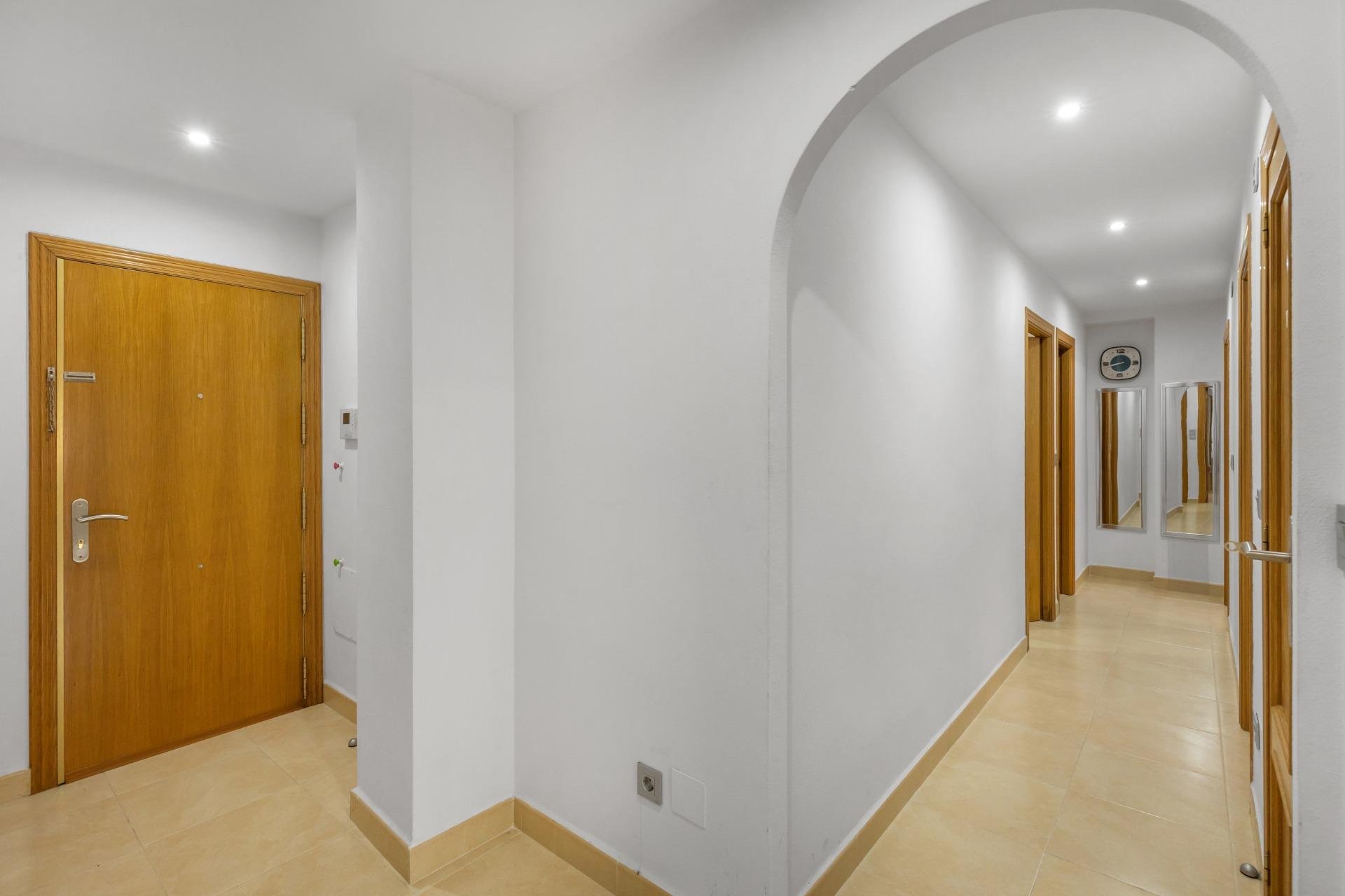 Resale - Apartment / flat -
Torrevieja