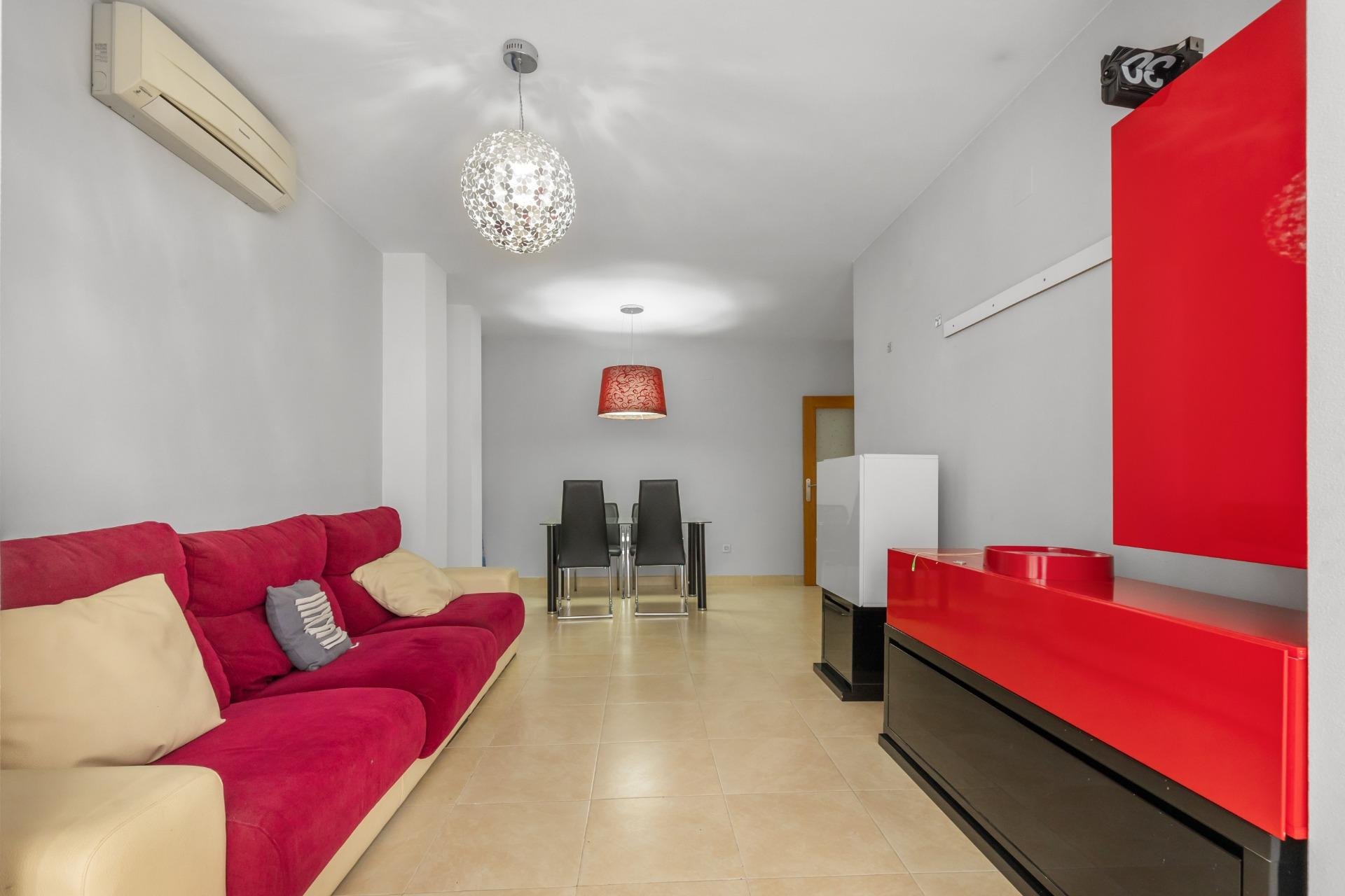 Resale - Apartment / flat -
Torrevieja