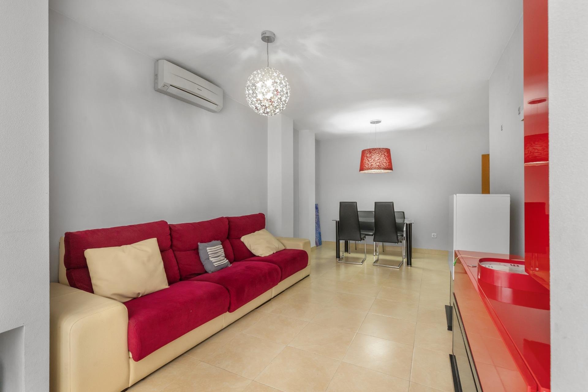 Resale - Apartment / flat -
Torrevieja