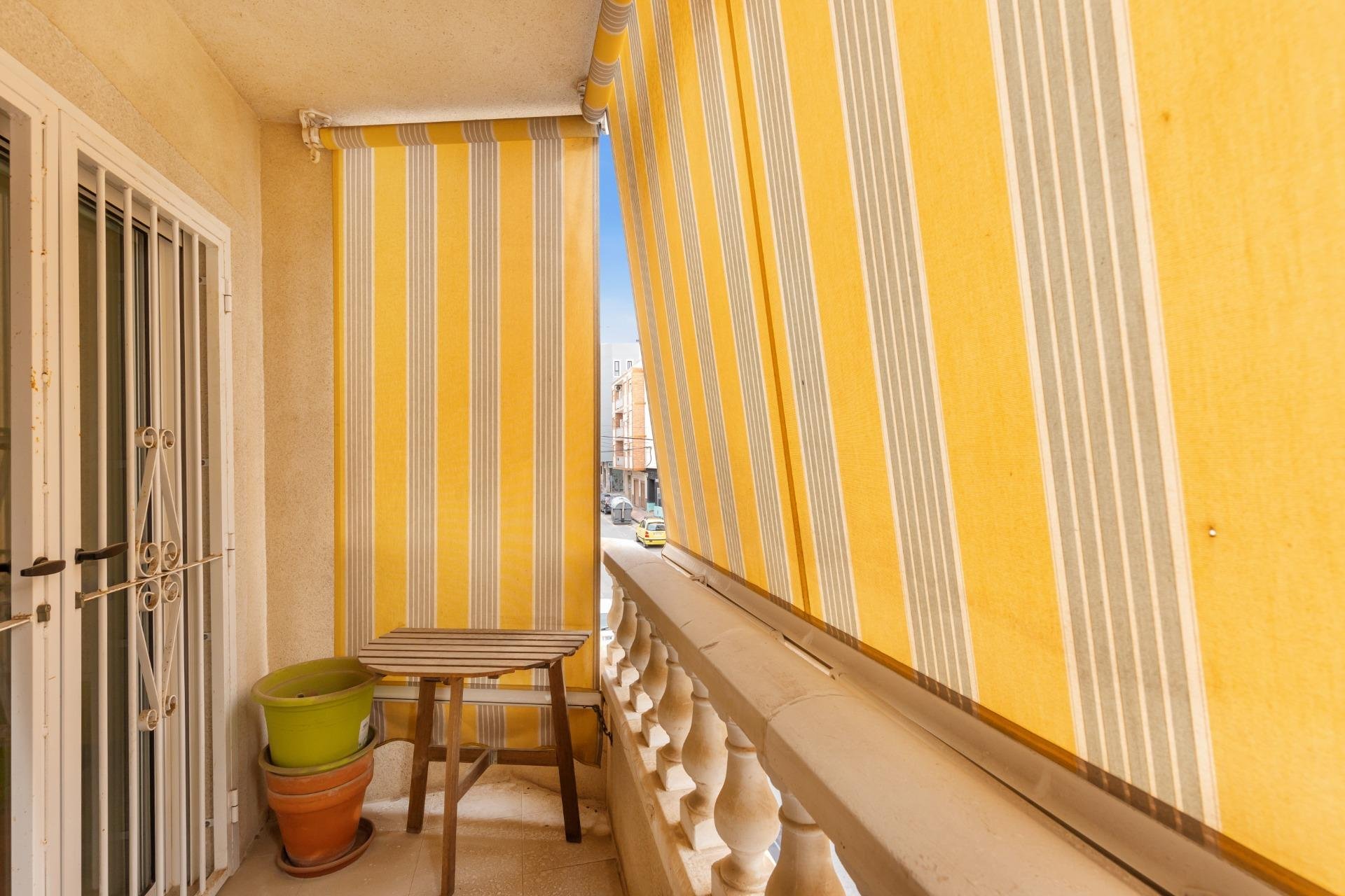 Resale - Apartment / flat -
Torrevieja