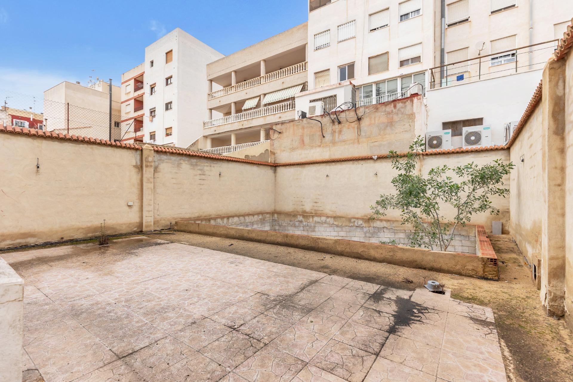 Resale - Apartment / flat -
Torrevieja