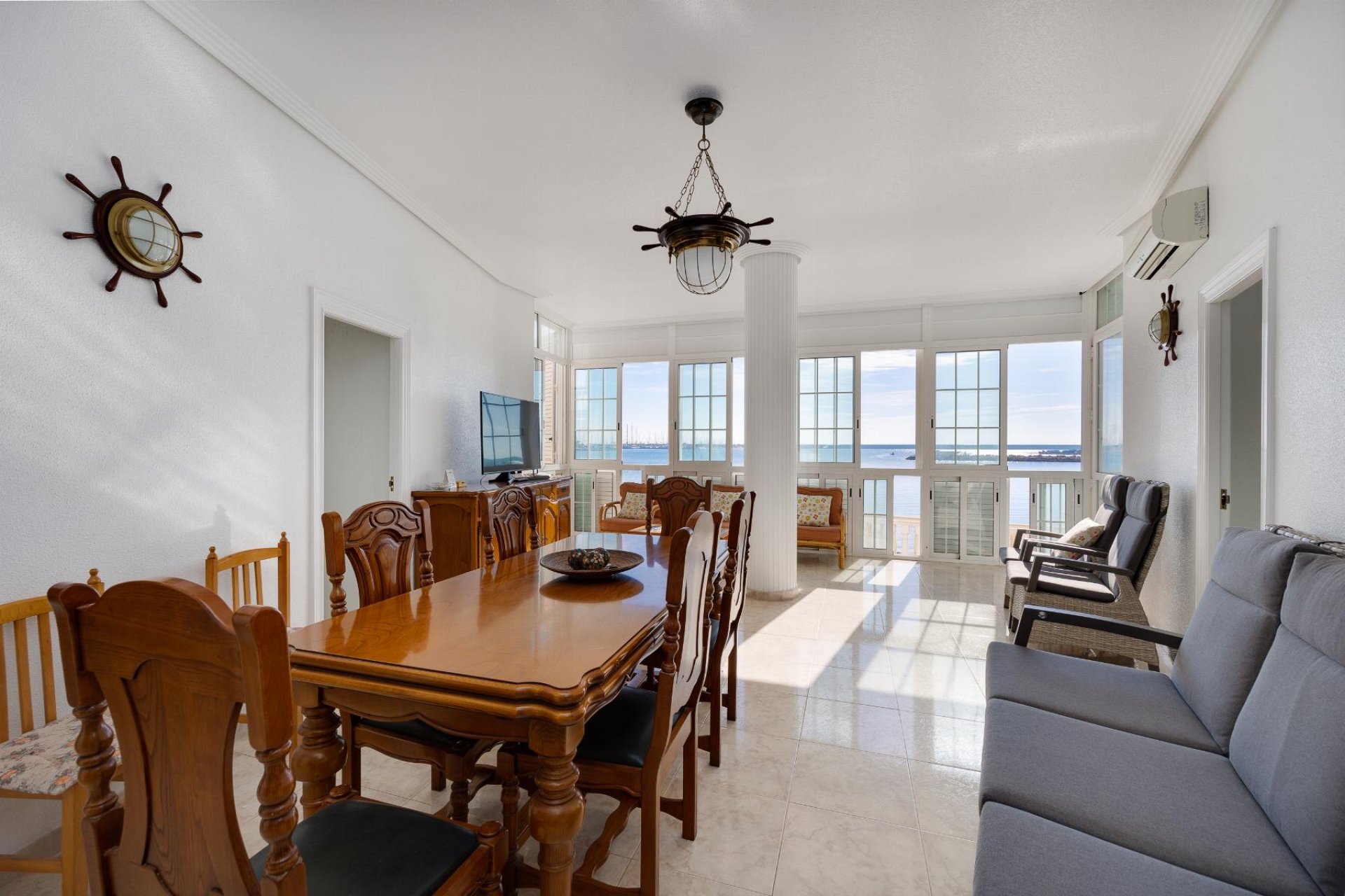 Resale - Apartment / flat -
Torrevieja