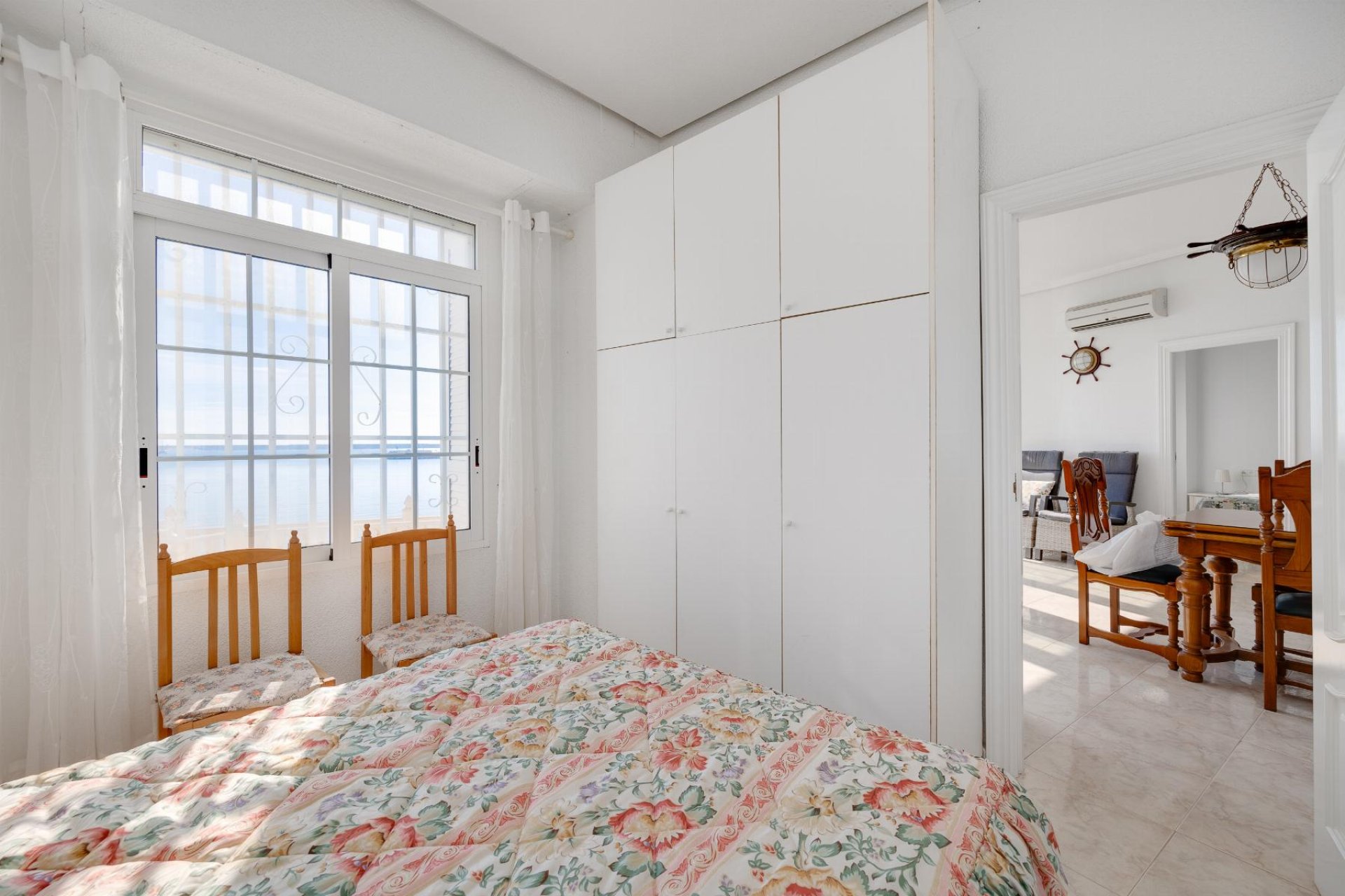 Resale - Apartment / flat -
Torrevieja