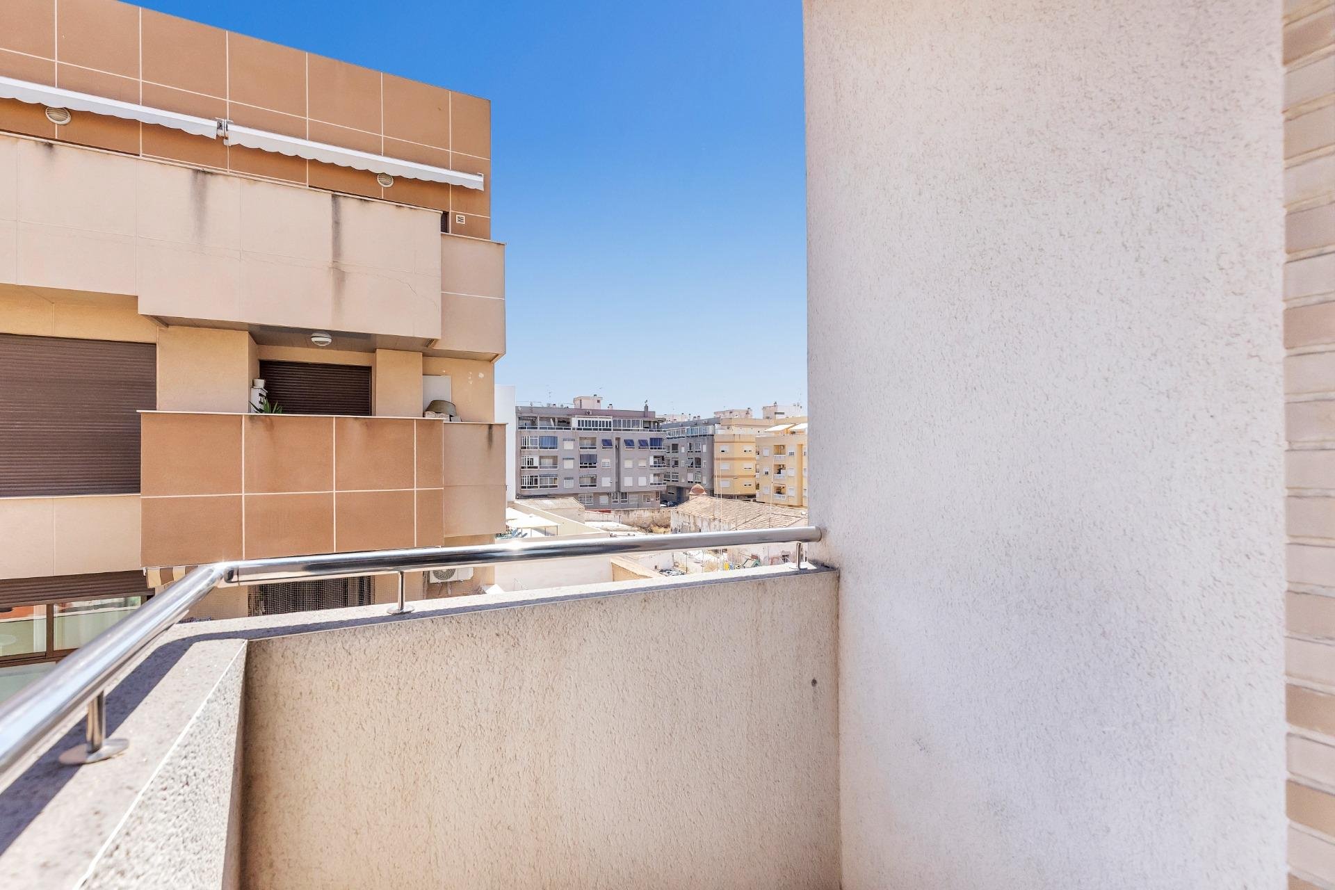 Resale - Apartment / flat -
Torrevieja