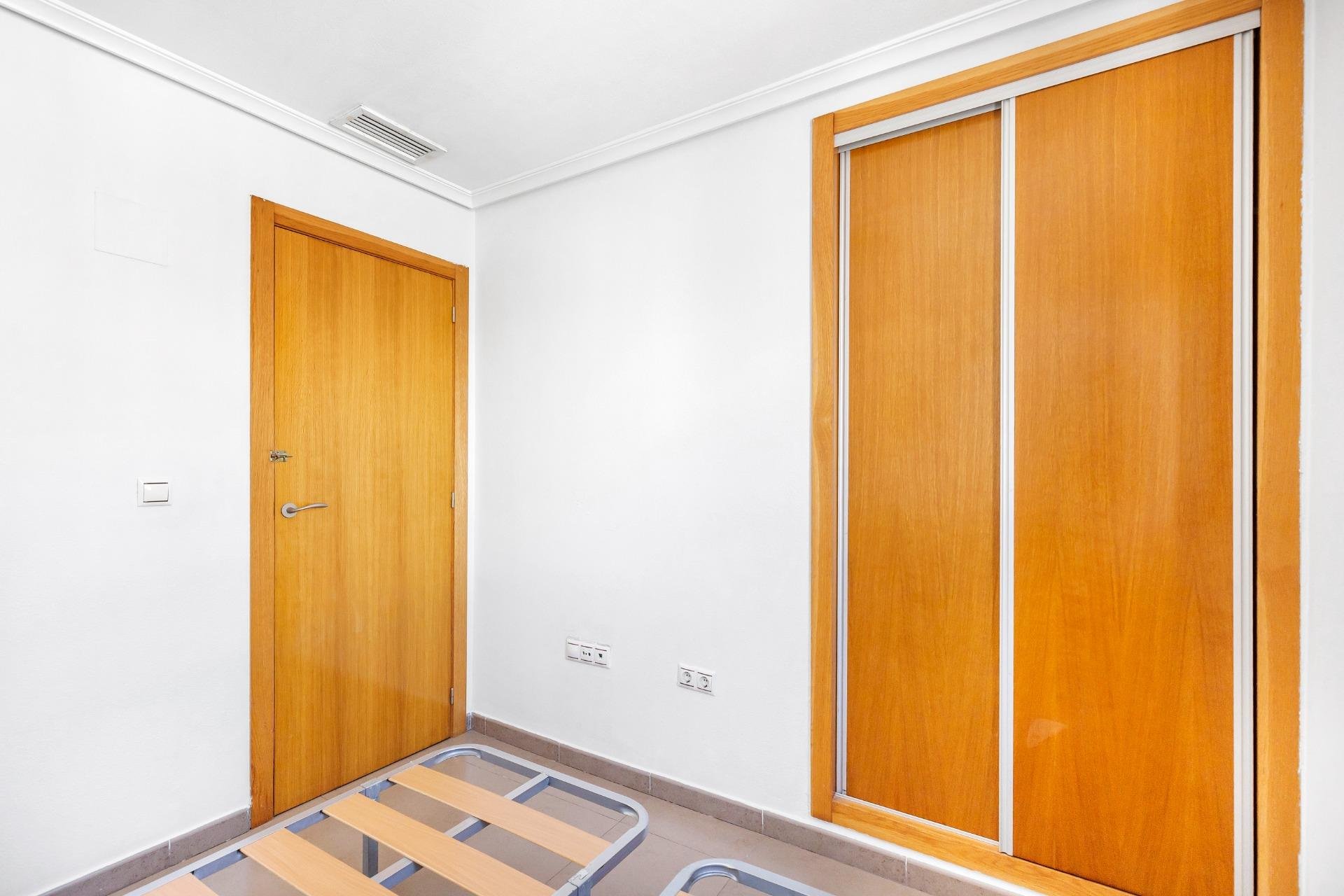 Resale - Apartment / flat -
Torrevieja