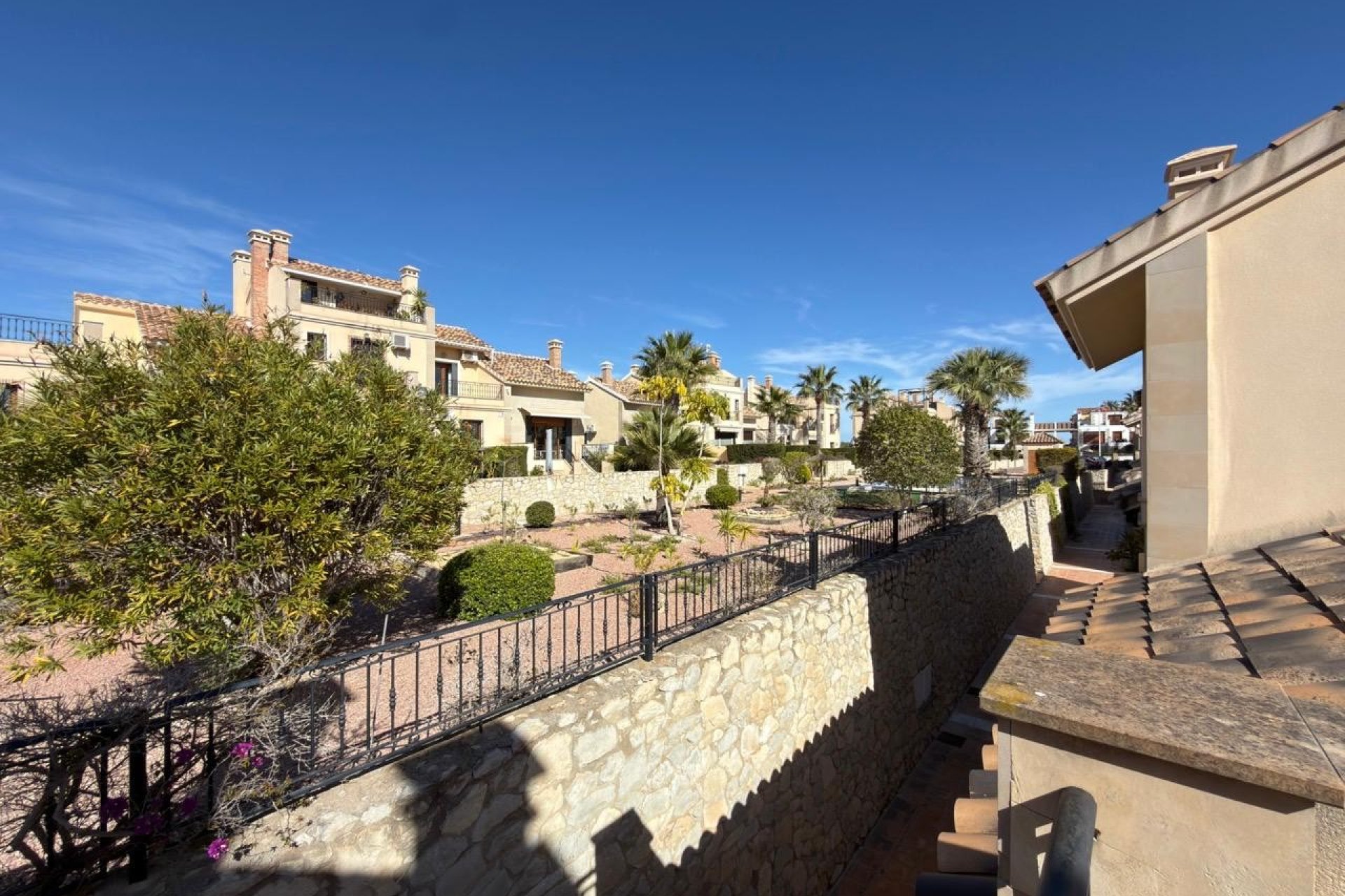 Resale - Bungalow -
Algorfa - La Finca Golf Resort