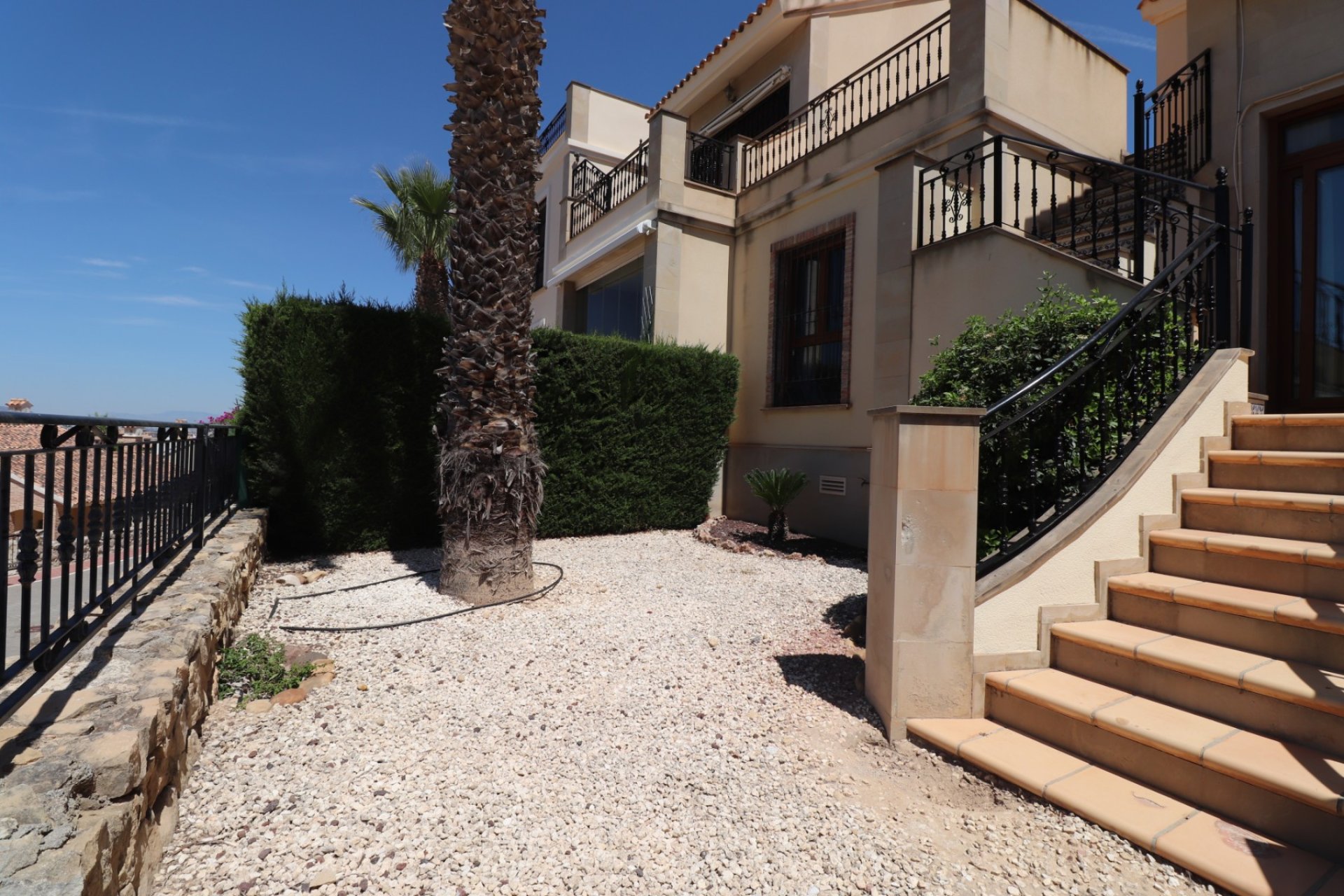 Resale - Bungalow -
Algorfa - La Finca Golf Resort