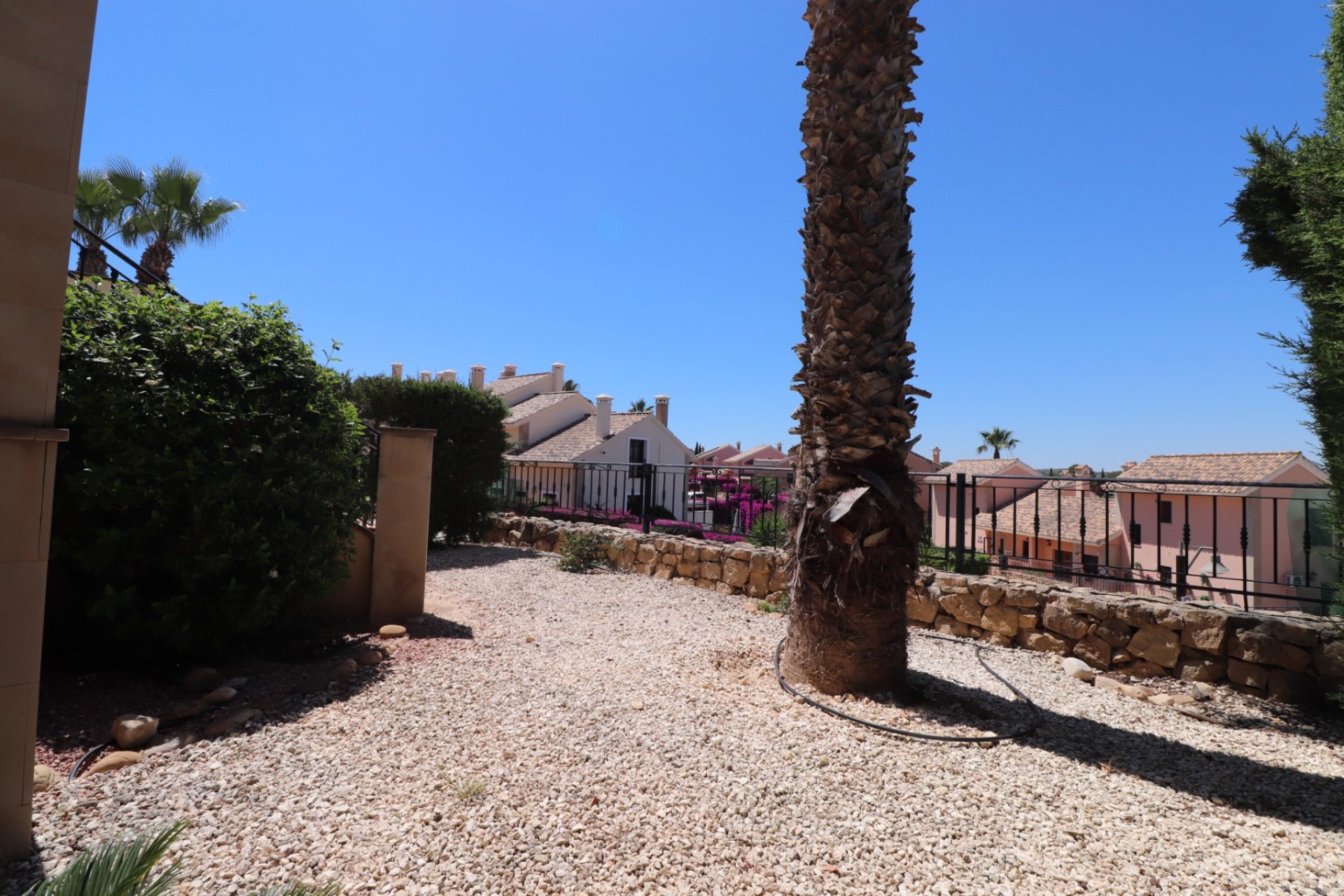 Resale - Bungalow -
Algorfa - La Finca Golf Resort