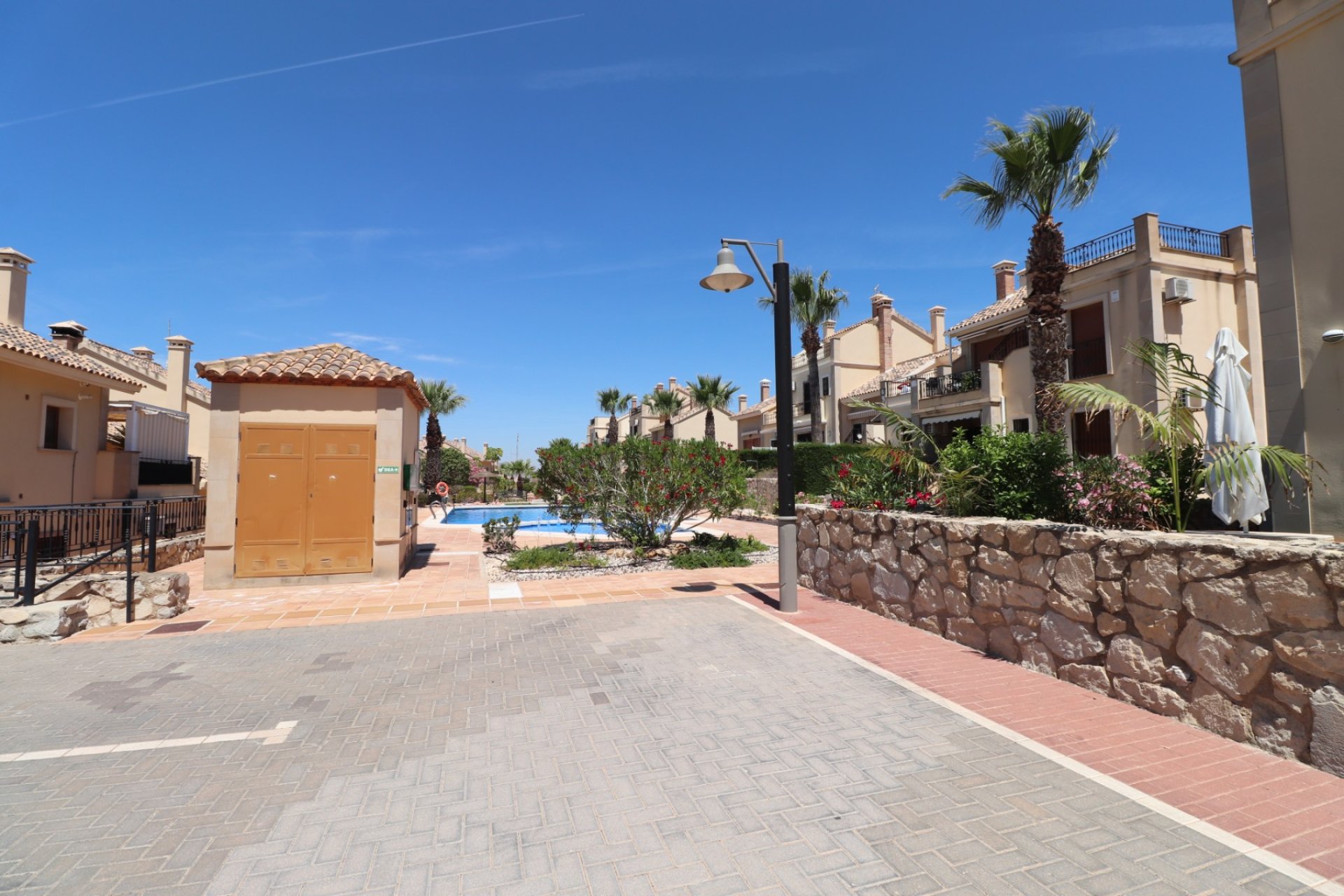 Resale - Bungalow -
Algorfa - La Finca Golf Resort
