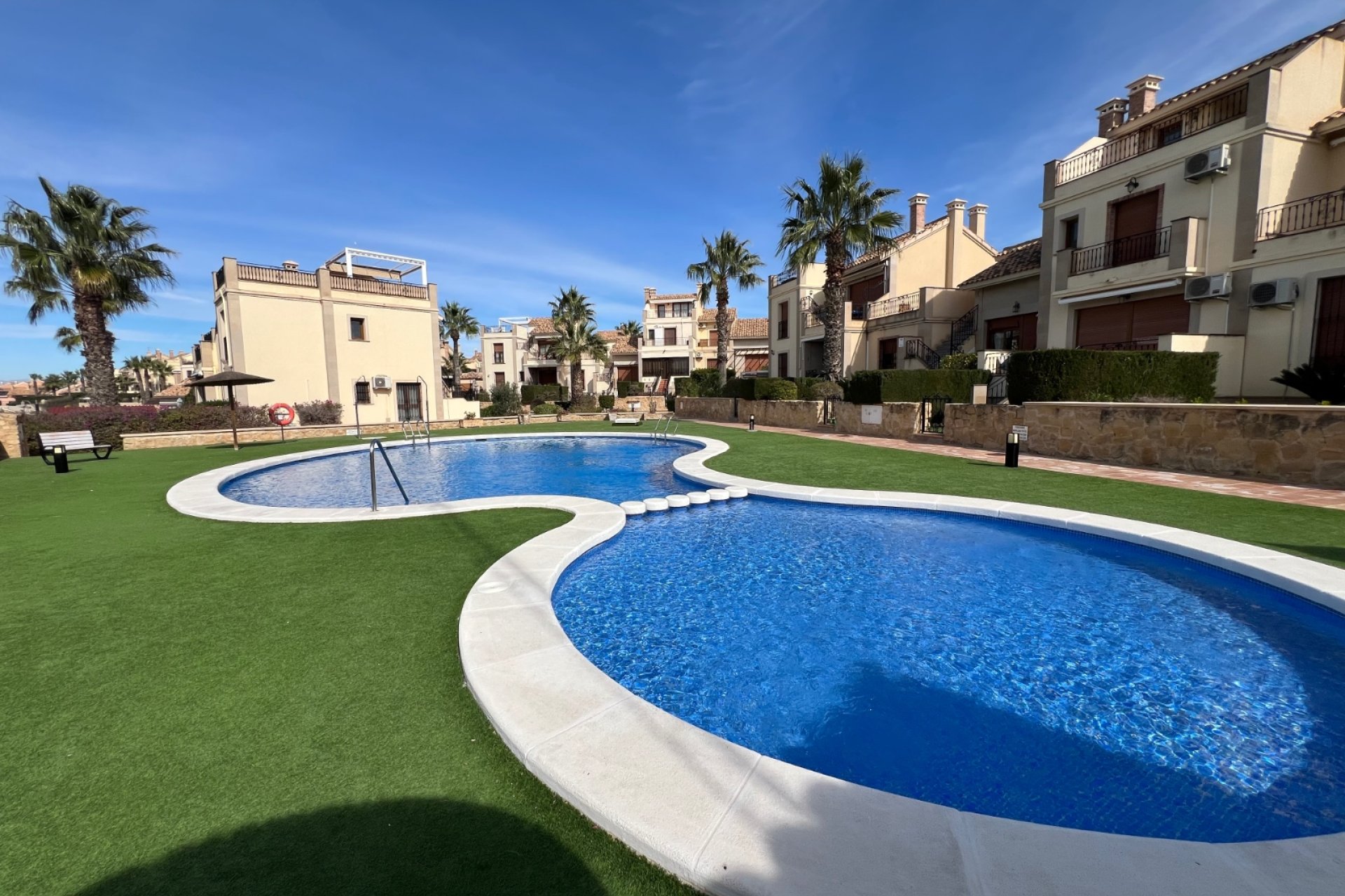 Resale - Bungalow -
Algorfa - La Finca Golf Resort
