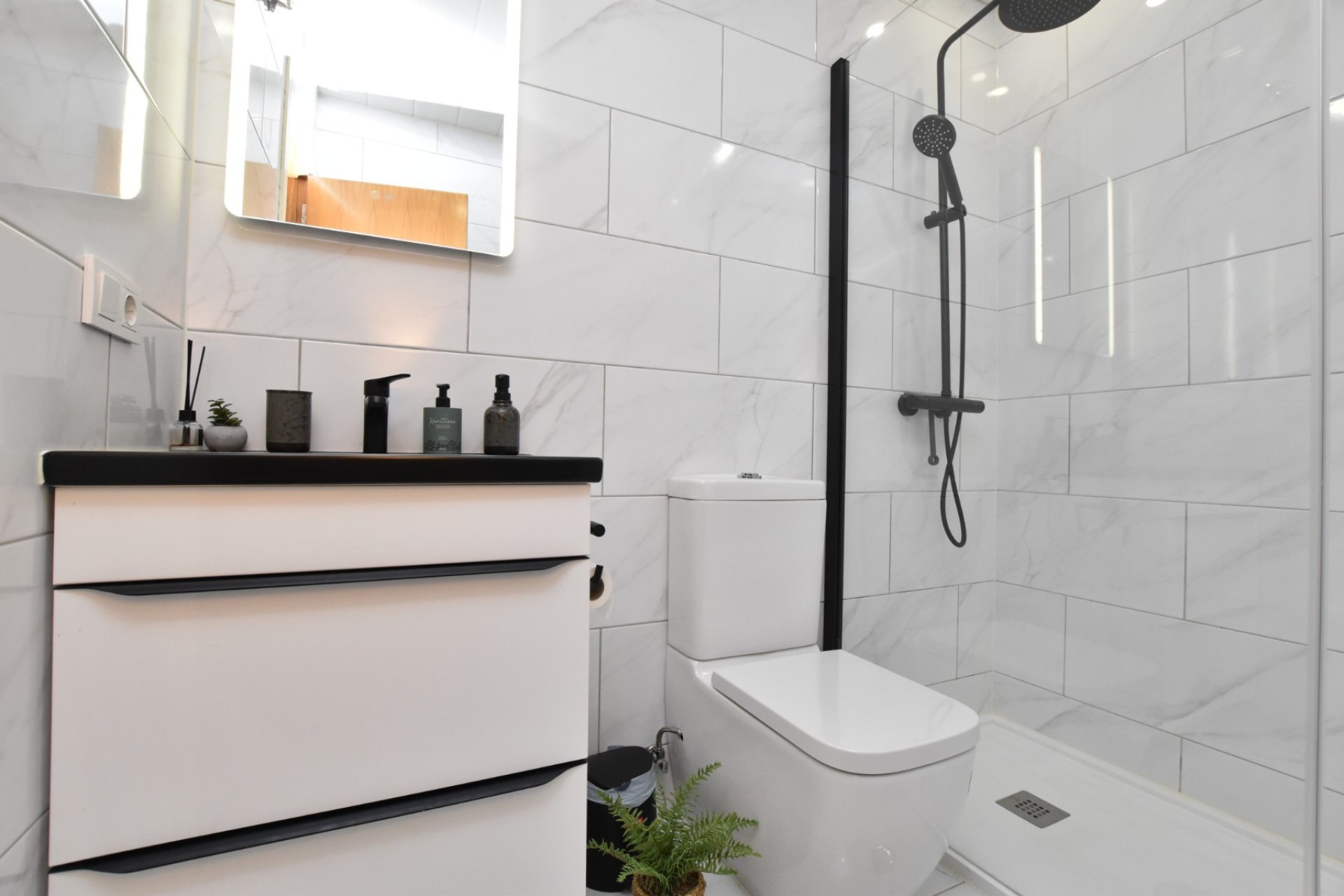 Resale - Bungalow -
Algorfa - La Finca Golf Resort