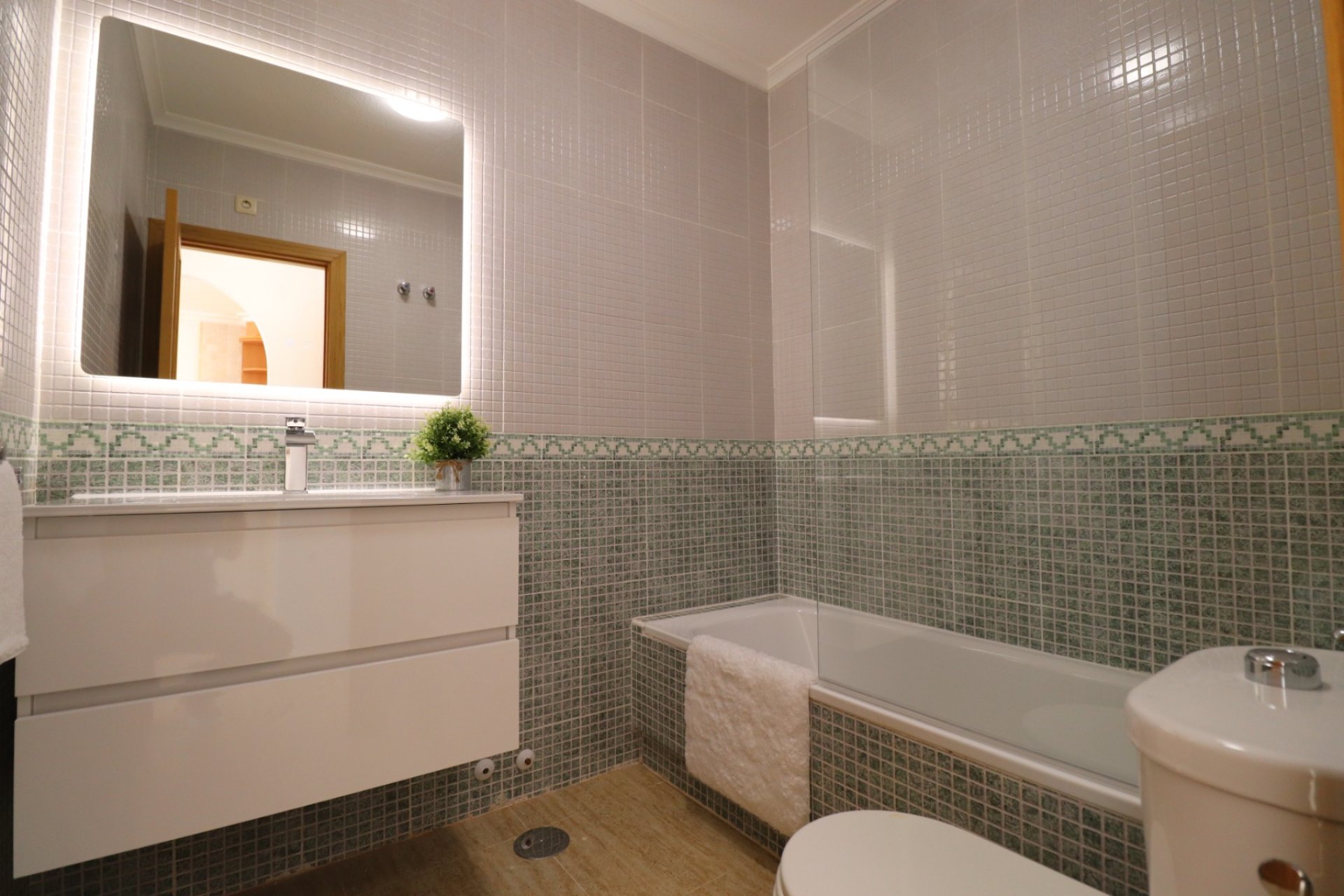 Resale - Bungalow -
Algorfa - Montemar