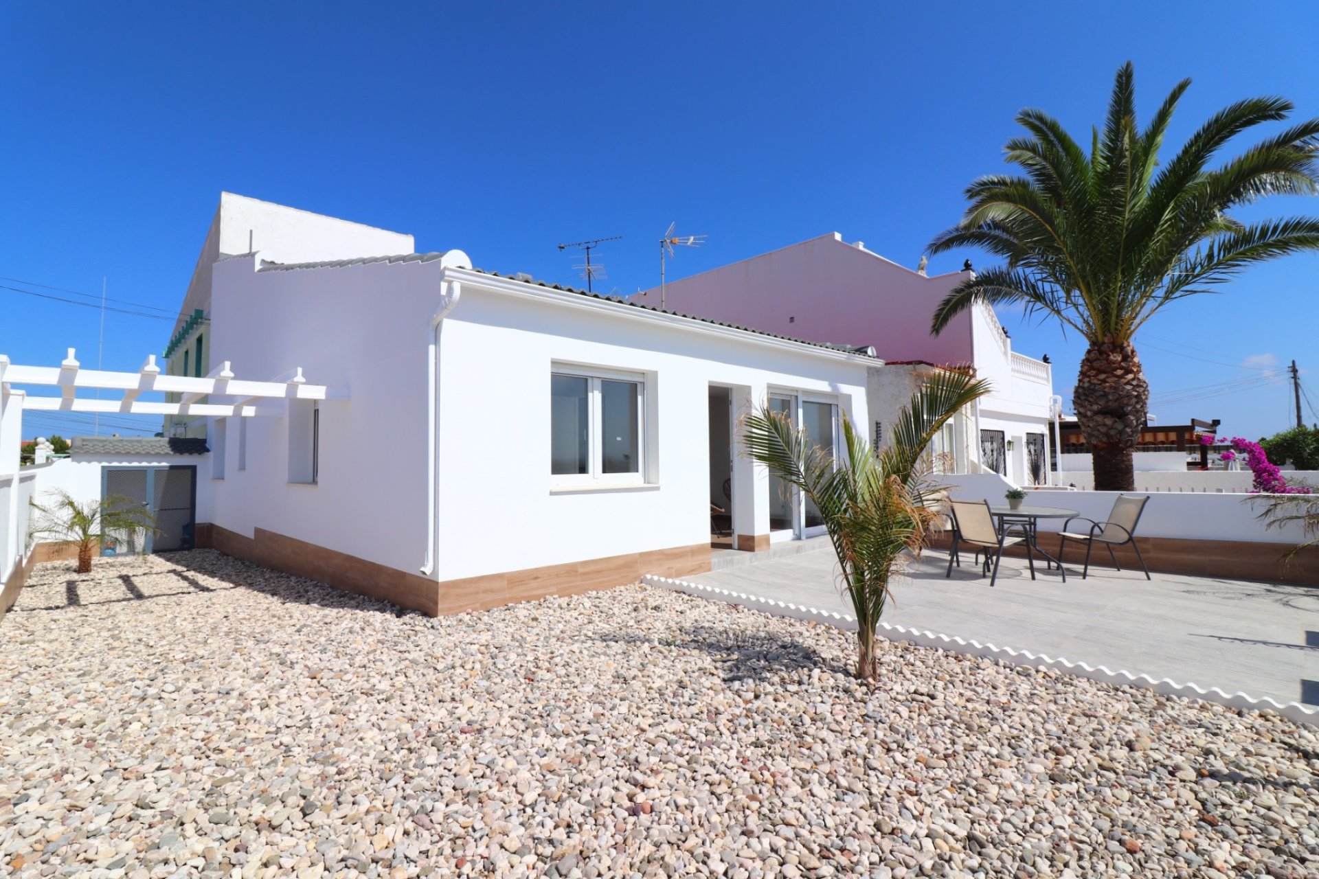 Resale - Bungalow -
Ciudad Quesada - Altos de Quesada