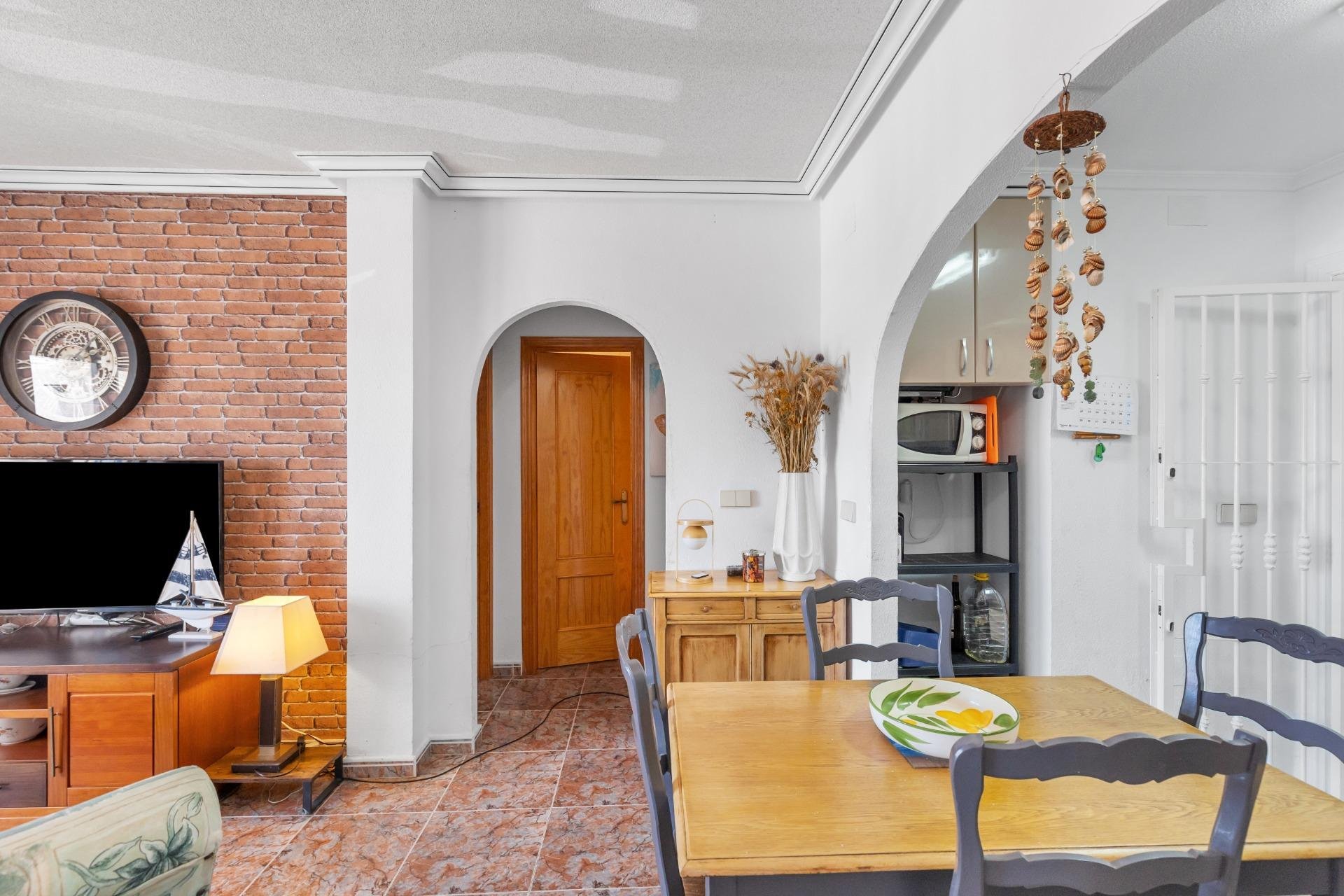 Resale - Bungalow -
Guardamar del Segura - El moncayo