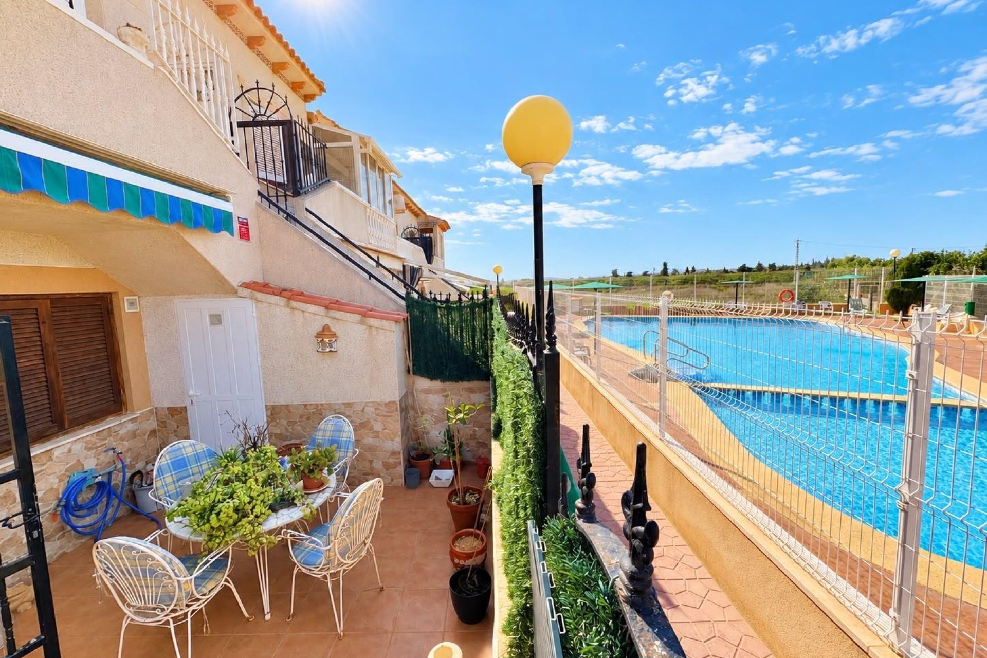 Resale - Bungalow -
Guardamar del Segura - El moncayo