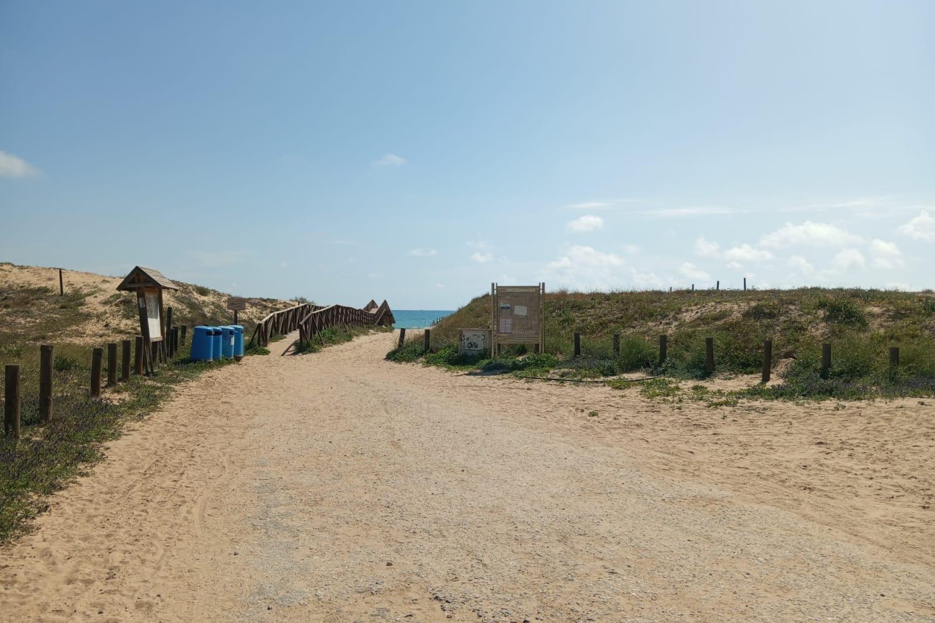 Resale - Bungalow -
Guardamar del Segura - Urbanizaciones