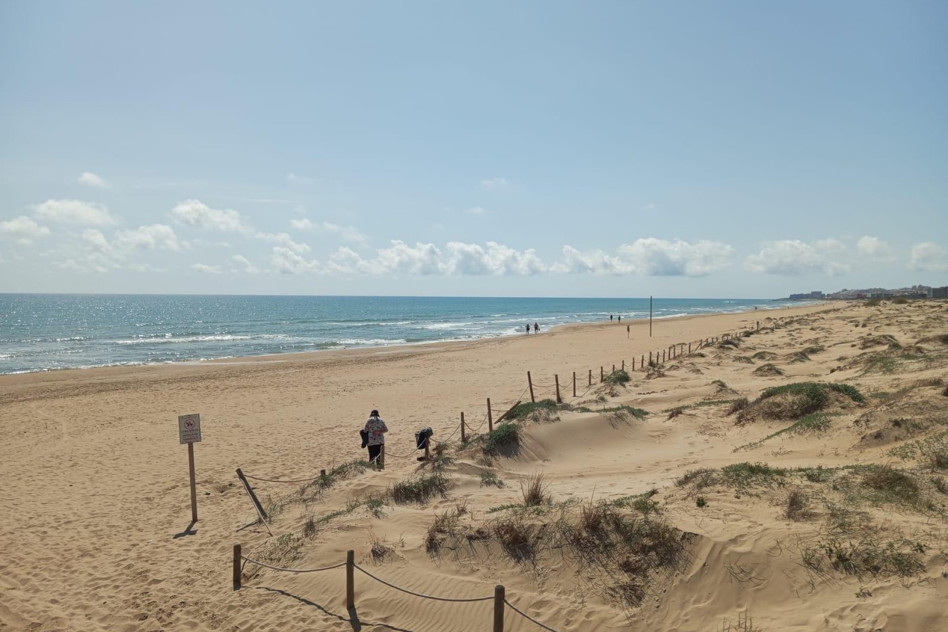 Resale - Bungalow -
Guardamar del Segura - Urbanizaciones