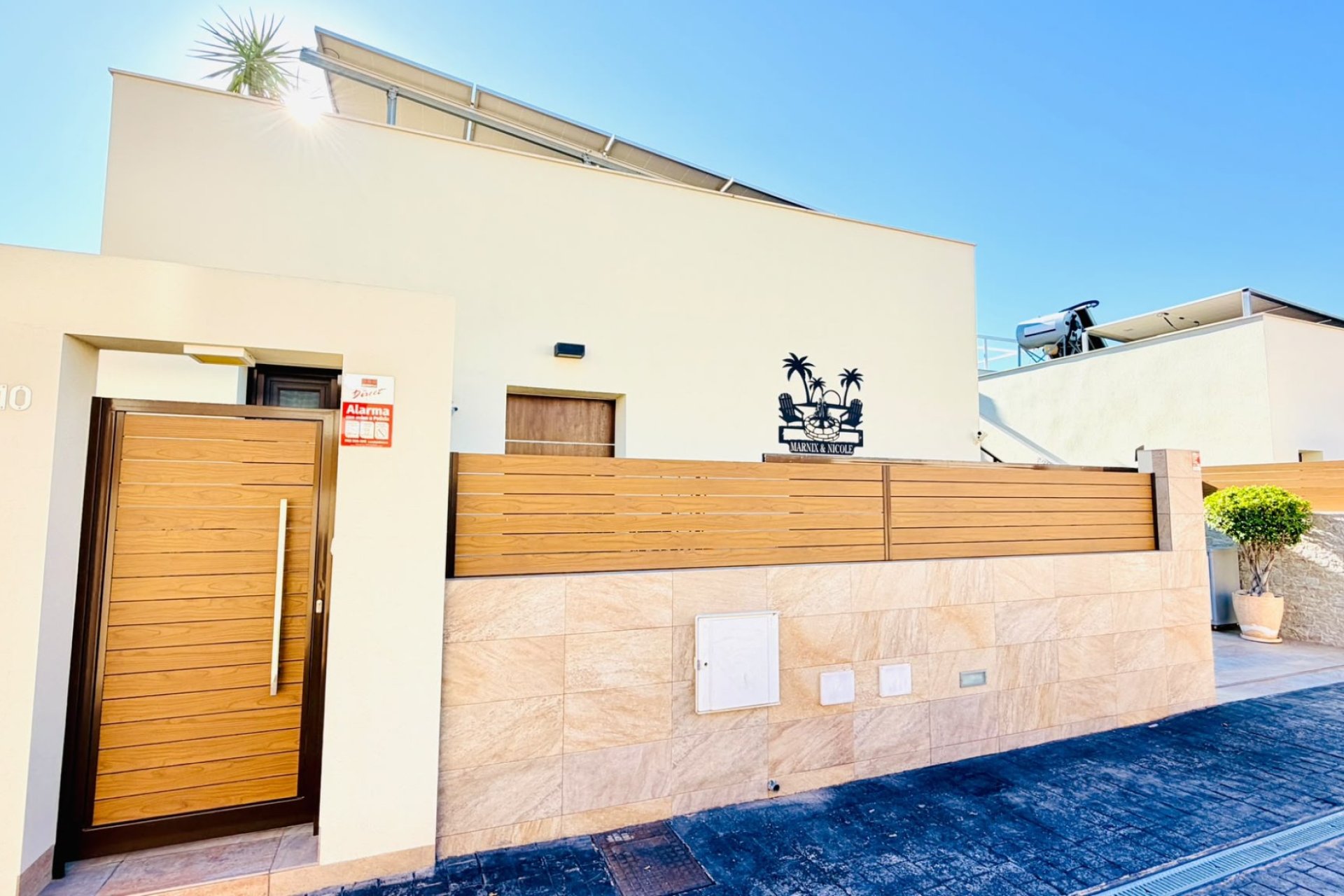 Resale - Bungalow -
Los Montesinos - La Herrada