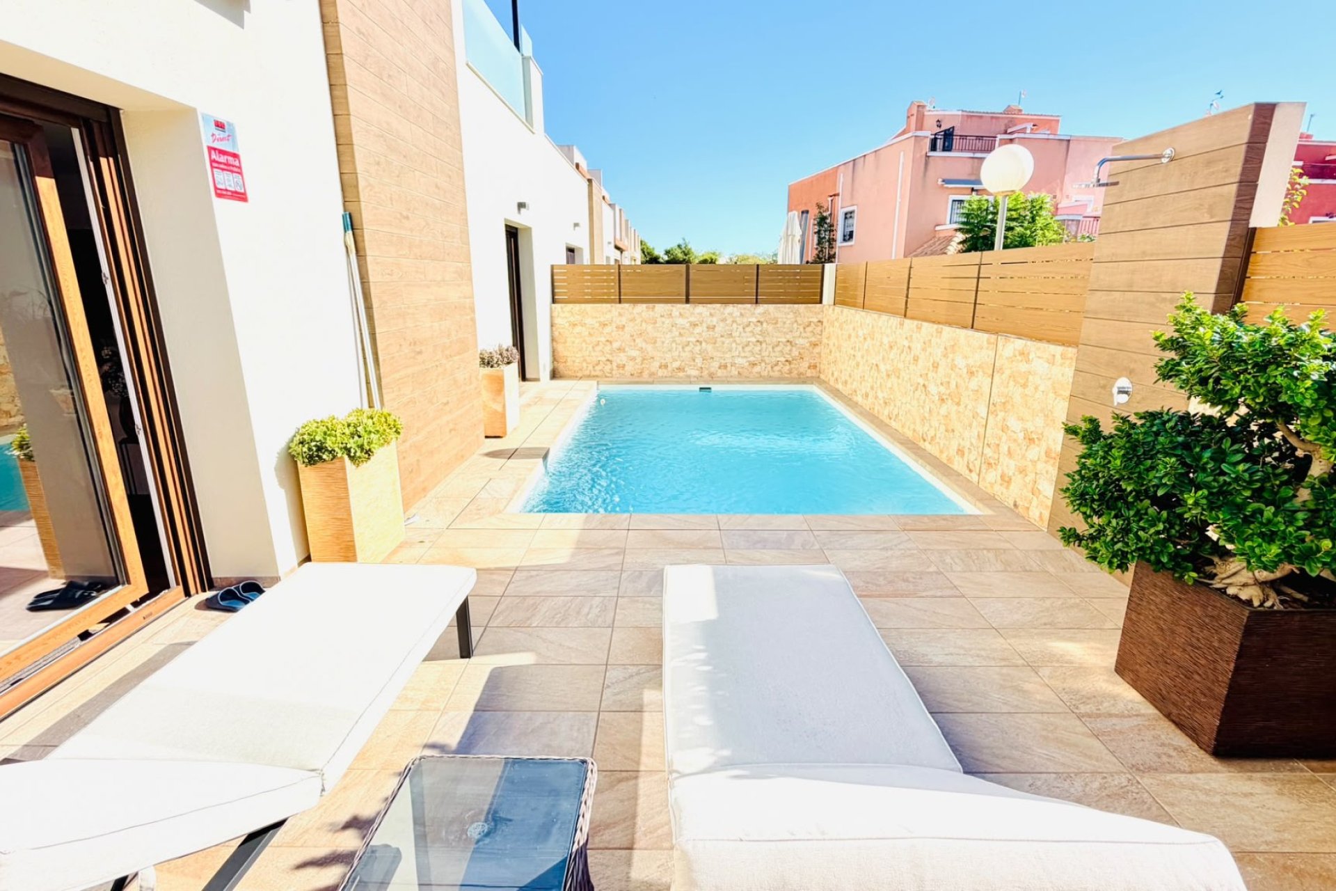 Resale - Bungalow -
Los Montesinos - La Herrada