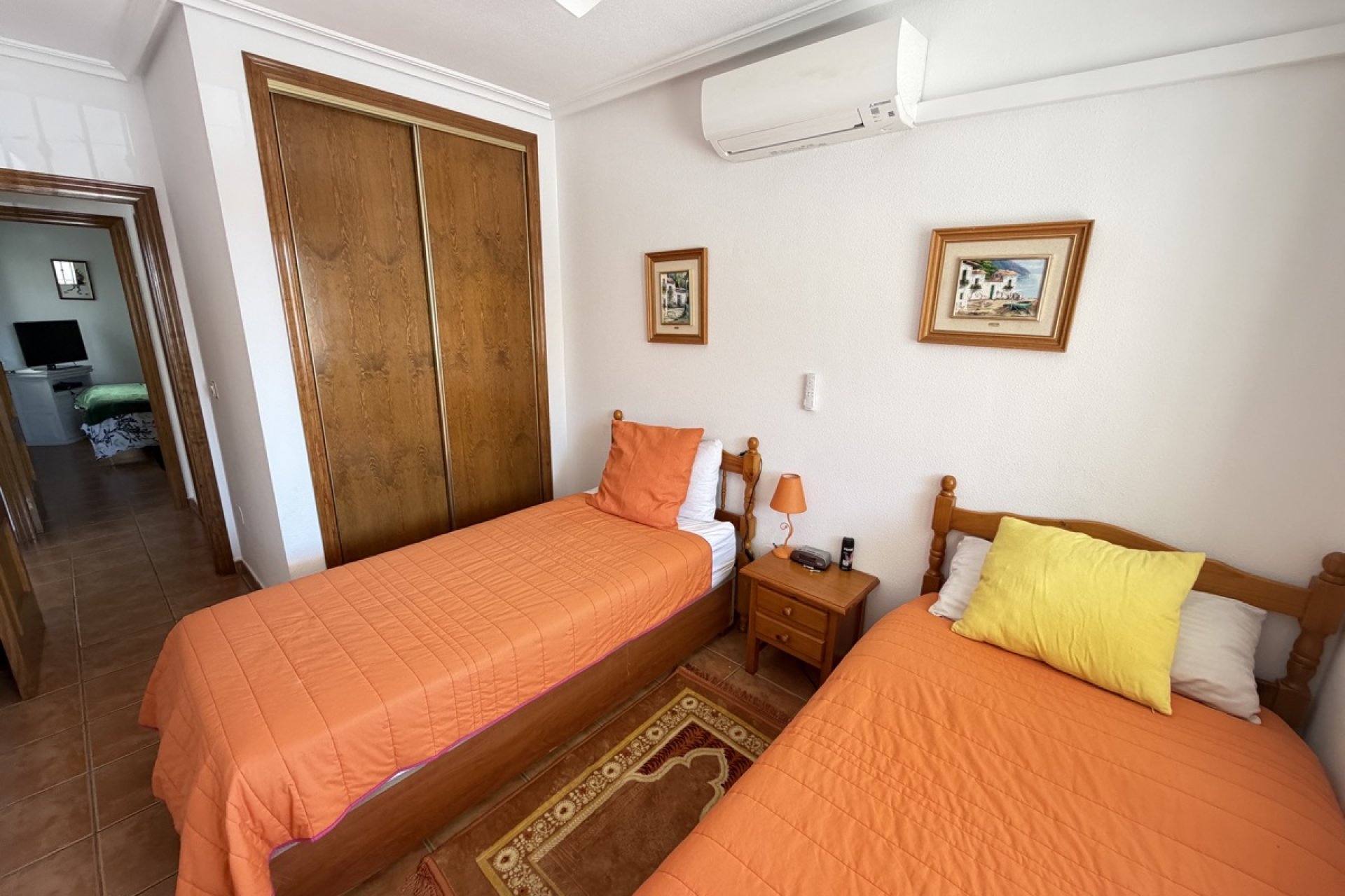 Resale - Bungalow -
Orihuela Costa - La Zenia