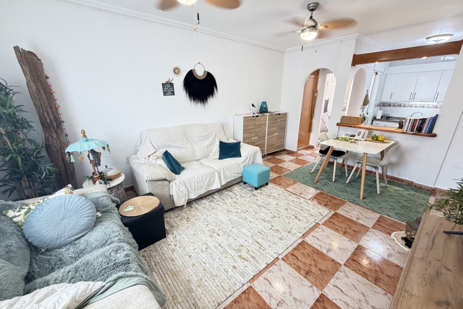 Resale - Bungalow -
Orihuela Costa - La Zenia