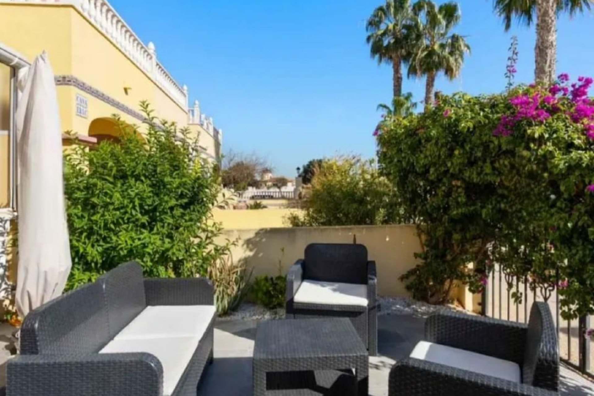 Resale - Bungalow -
Orihuela Costa - Lomas de Cabo Roig