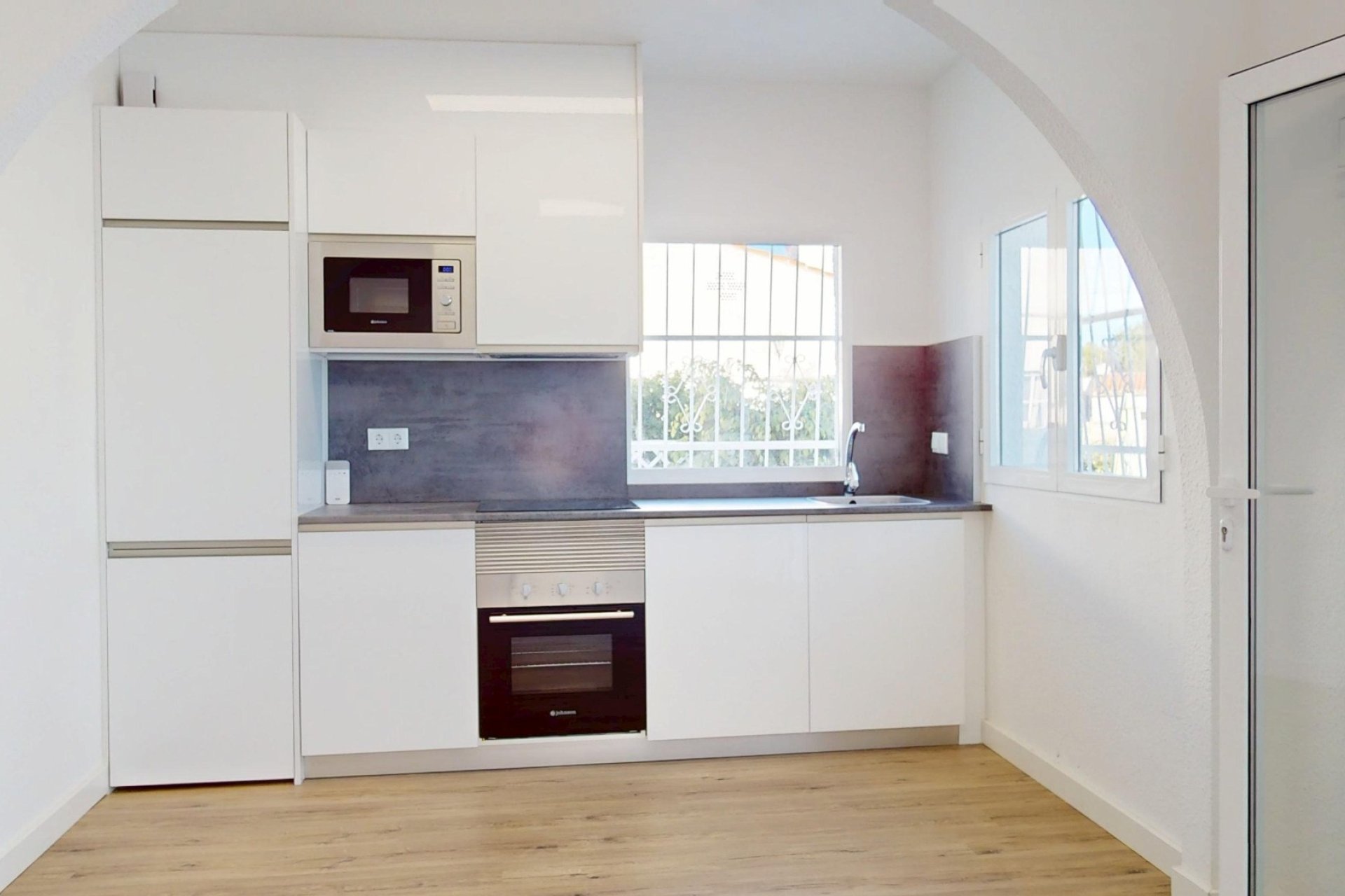 Resale - Bungalow -
Orihuela Costa - Villamartin