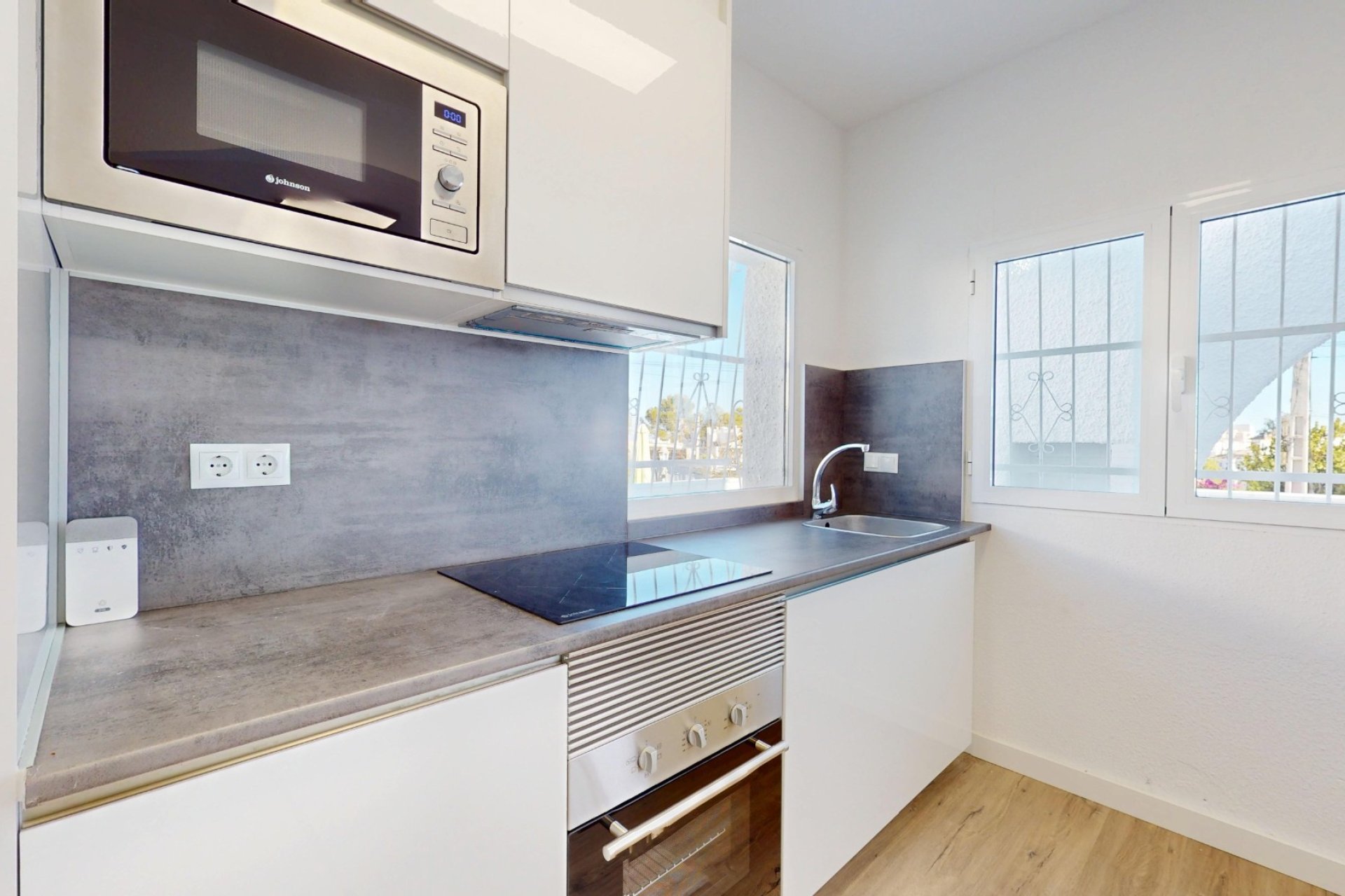 Resale - Bungalow -
Orihuela Costa - Villamartin