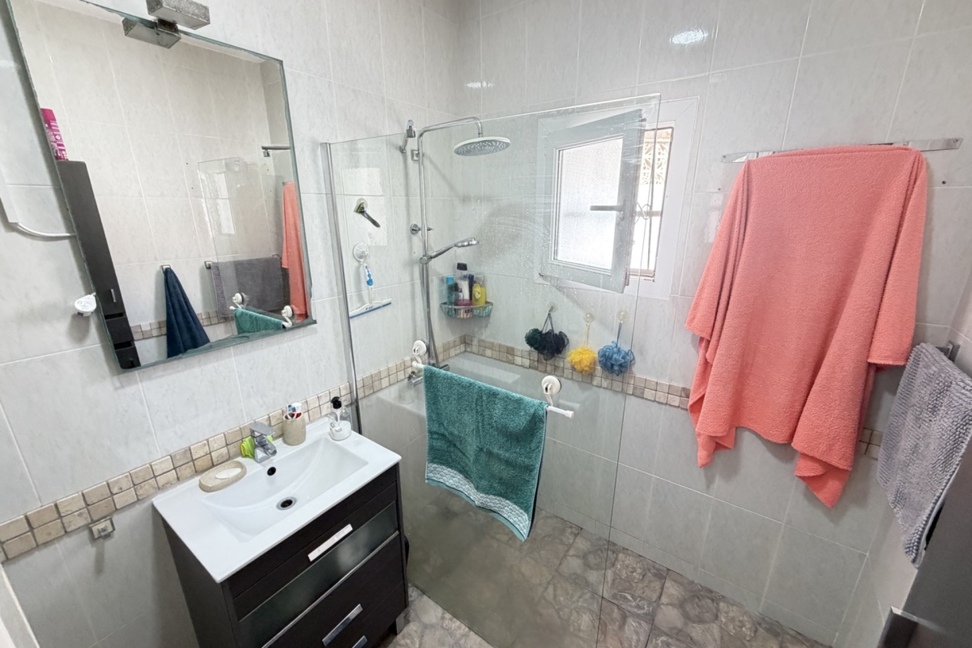 Resale - Bungalow -
Orihuela Costa - Villamartin
