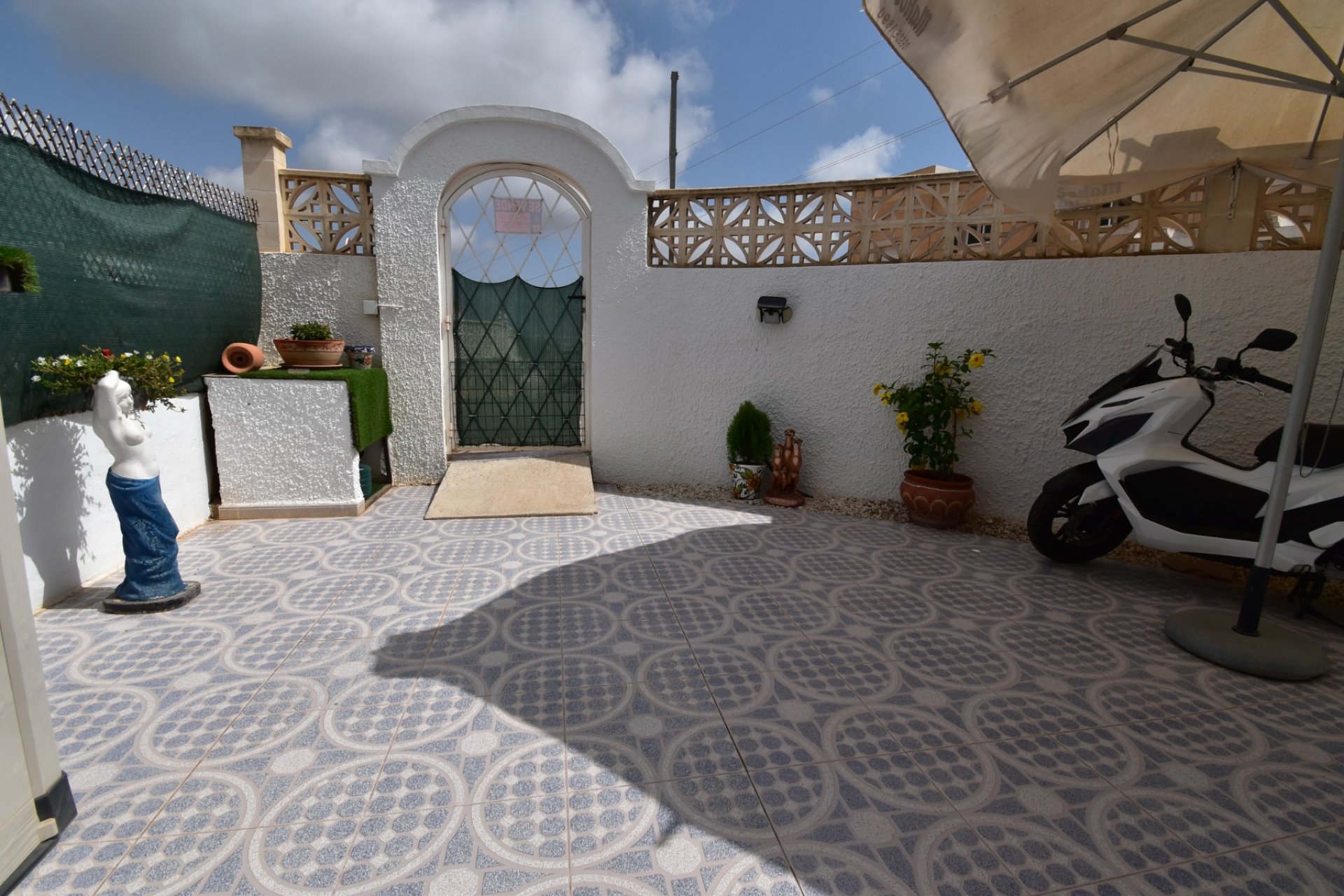 Resale - Bungalow -
Orihuela Costa - Villamartin