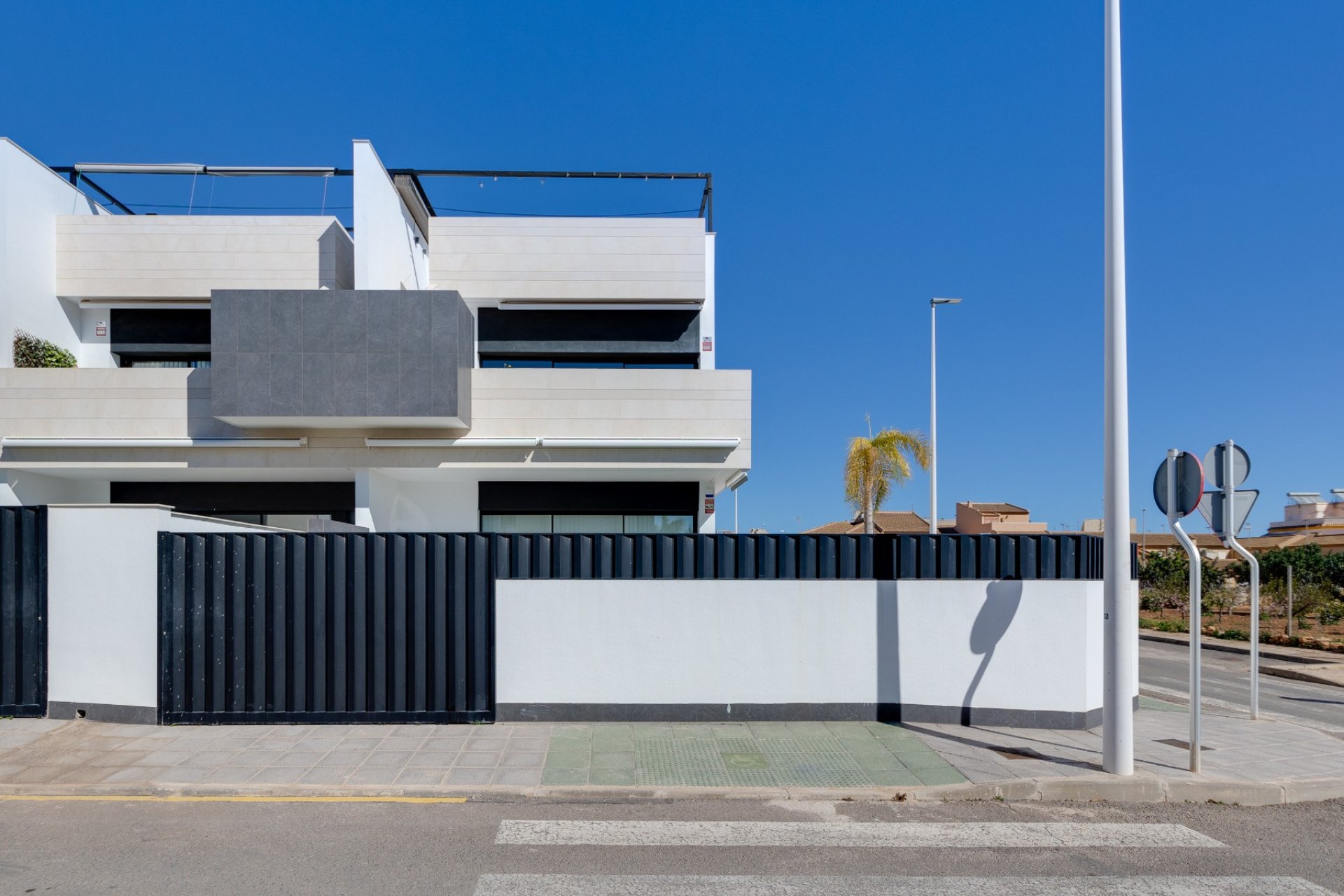 Resale - Bungalow -
Pilar de la Horadada - Costa Blanca Sur