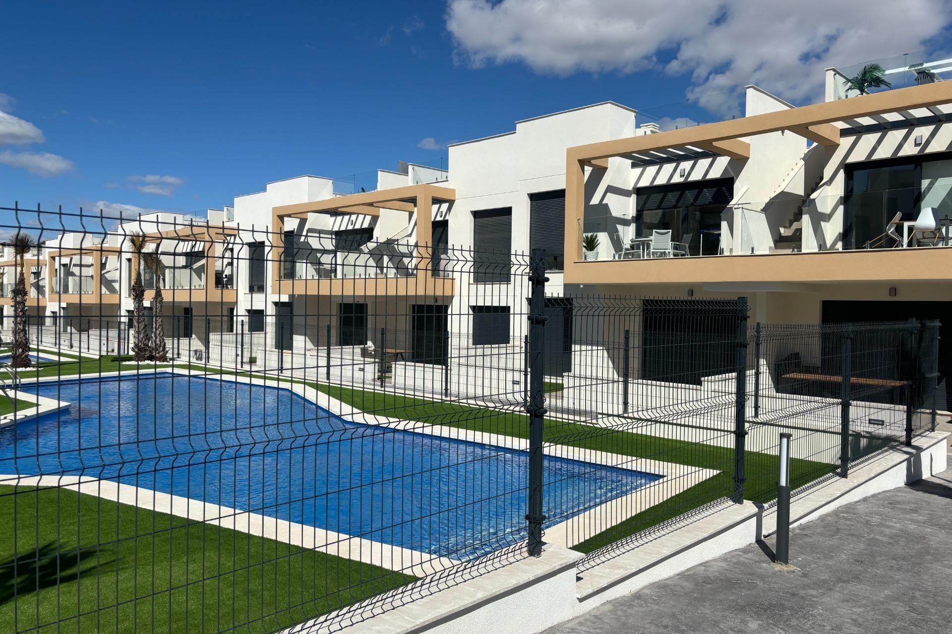 Resale - Bungalow Planta Alta -
Orihuela Costa - PAU 26