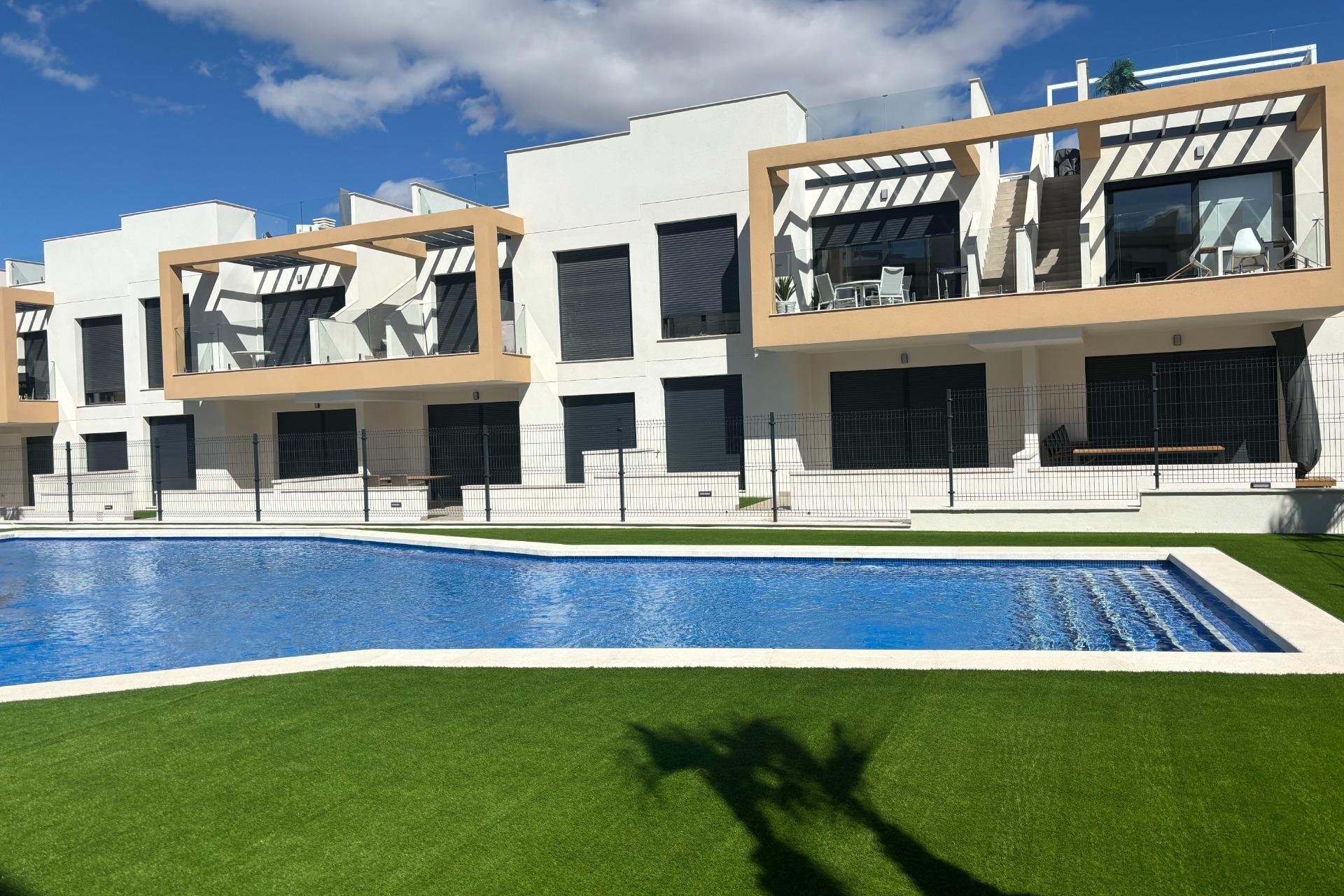 Resale - Bungalow Planta Alta -
Orihuela Costa - PAU 26