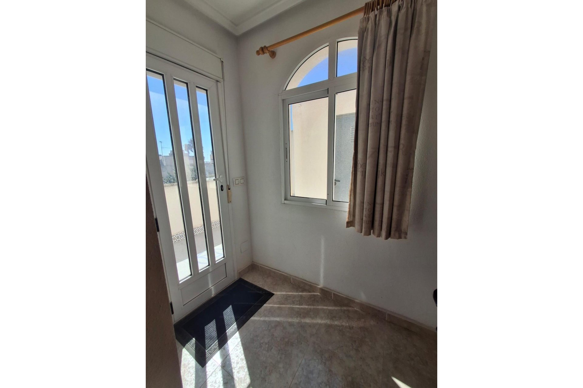 Resale - Bungalow Planta Alta -
Torrevieja - Carrefour