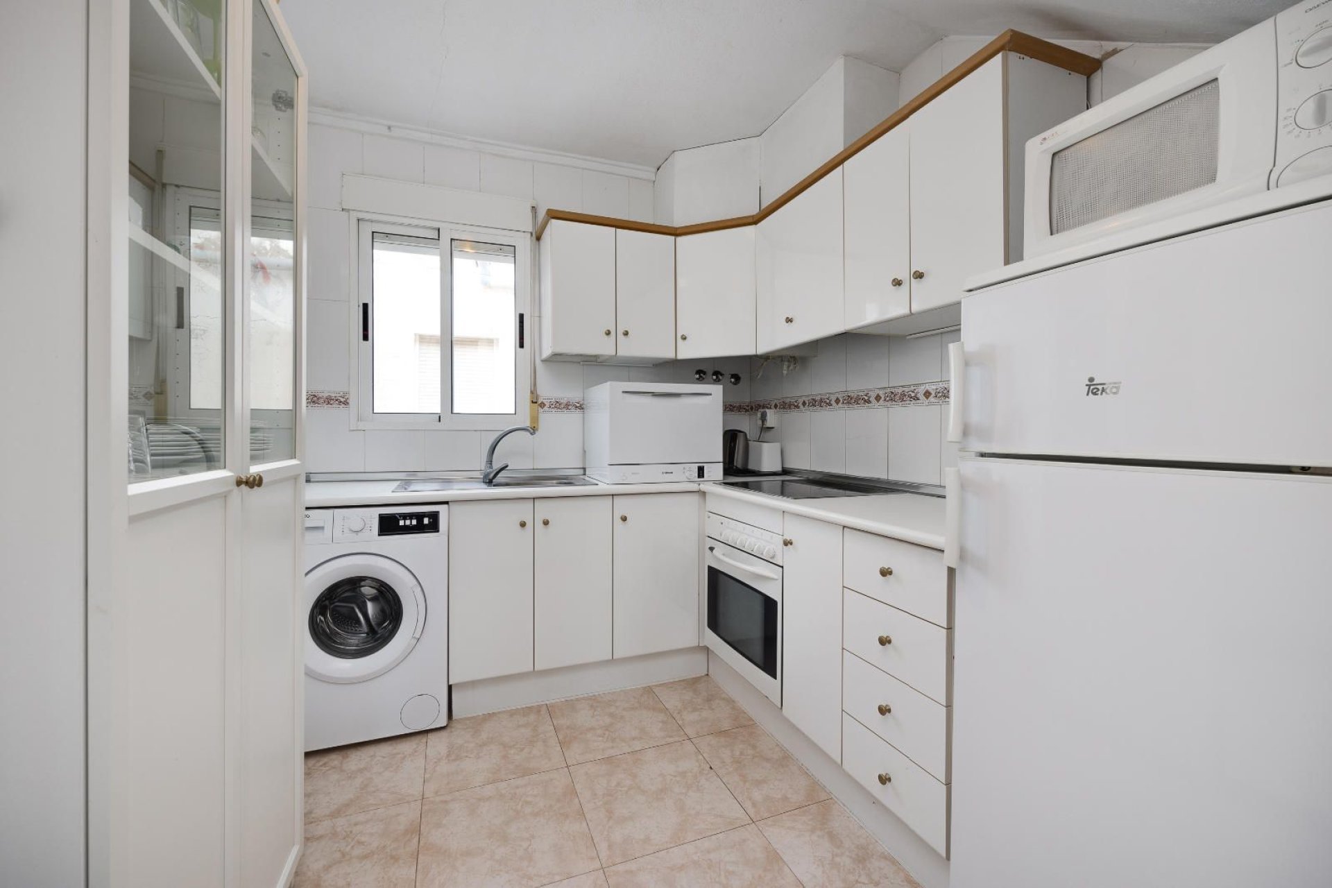 Resale - Bungalow -
Torrevieja - Carrefour