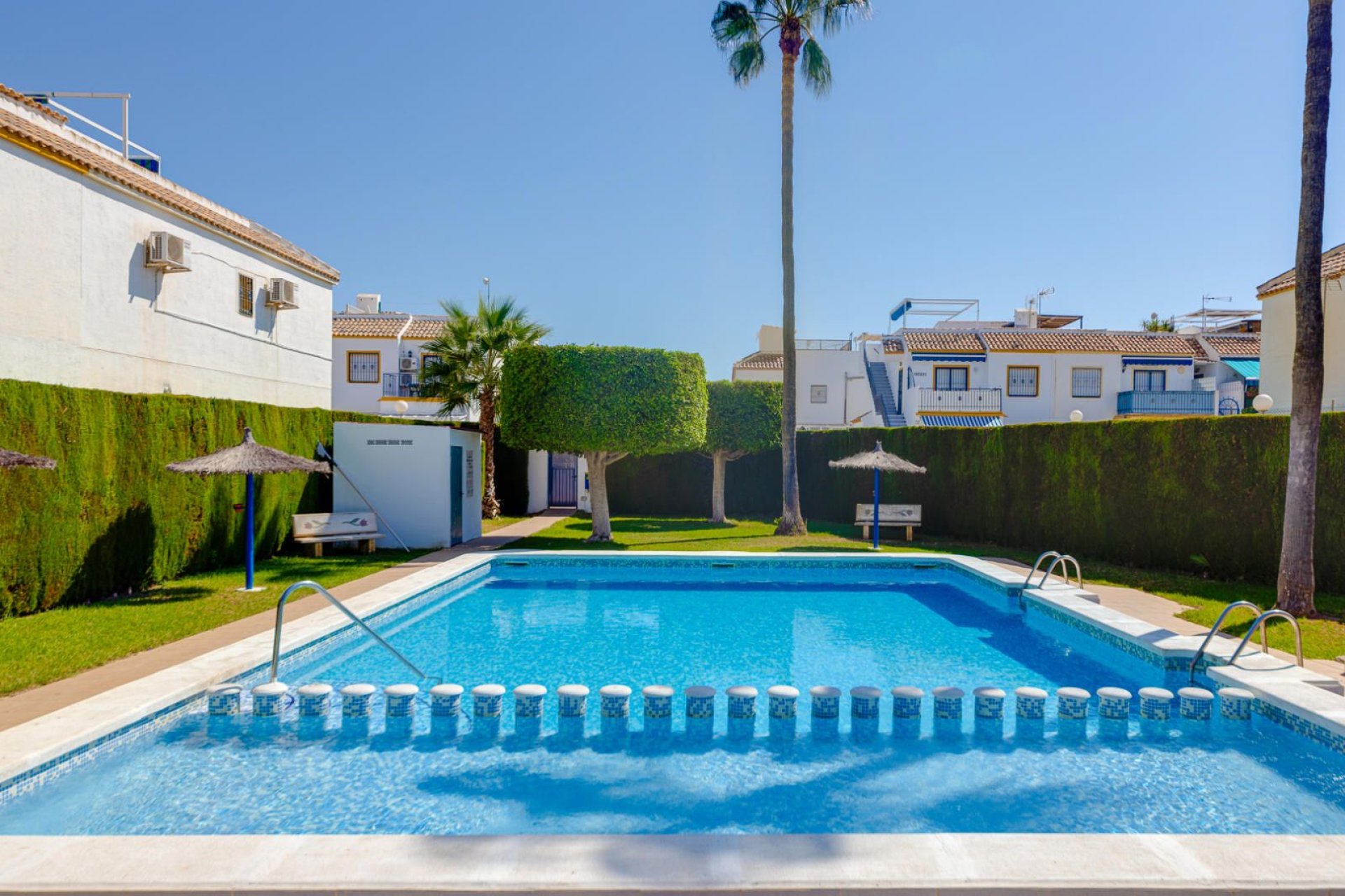Resale - Bungalow -
Torrevieja - Carrefour