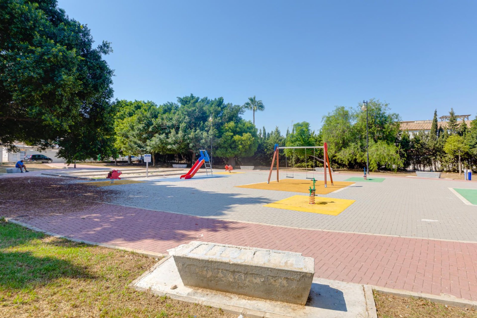 Resale - Bungalow -
Torrevieja - Carrefour