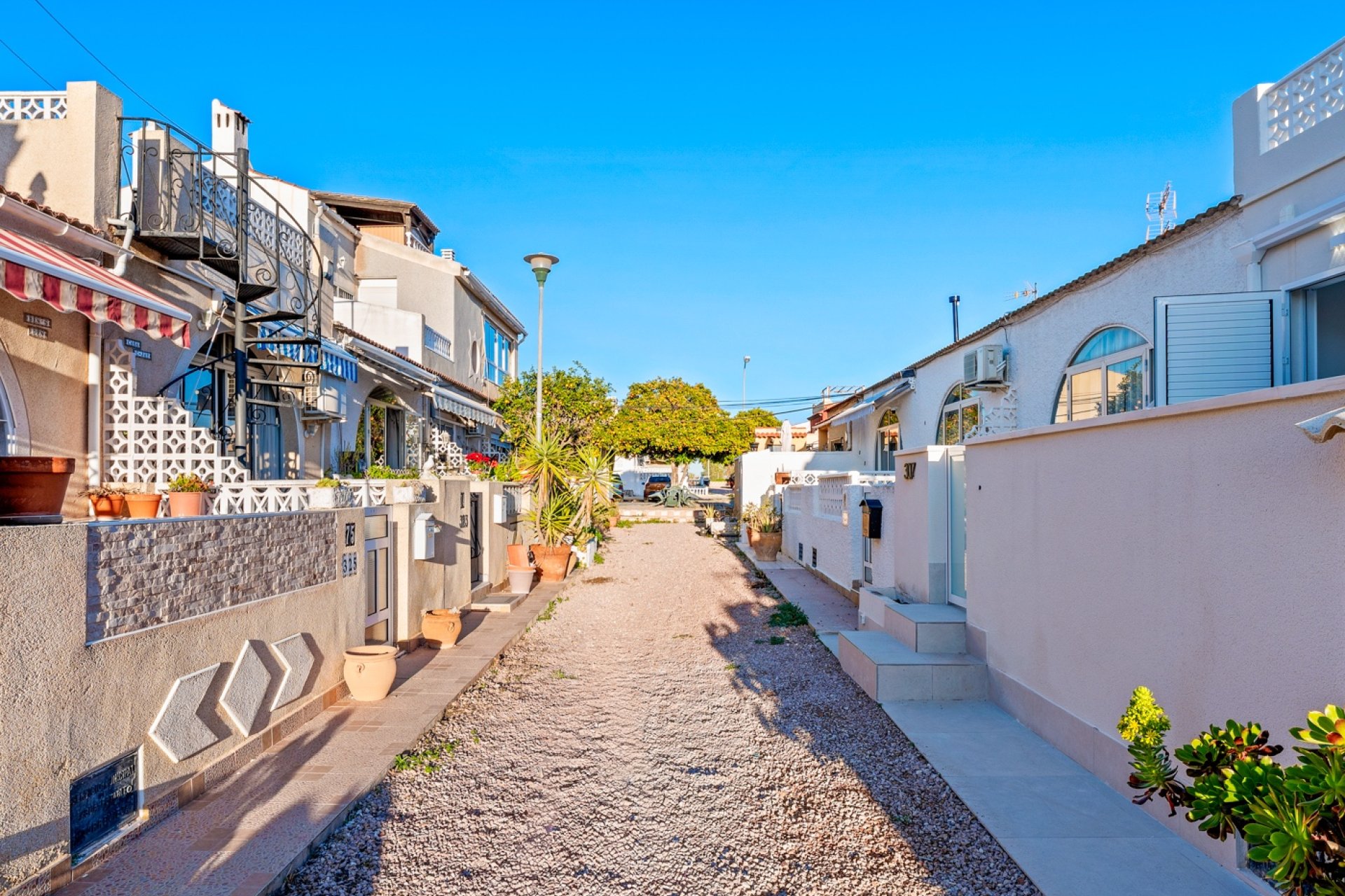 Resale - Bungalow -
Torrevieja - El Chaparral