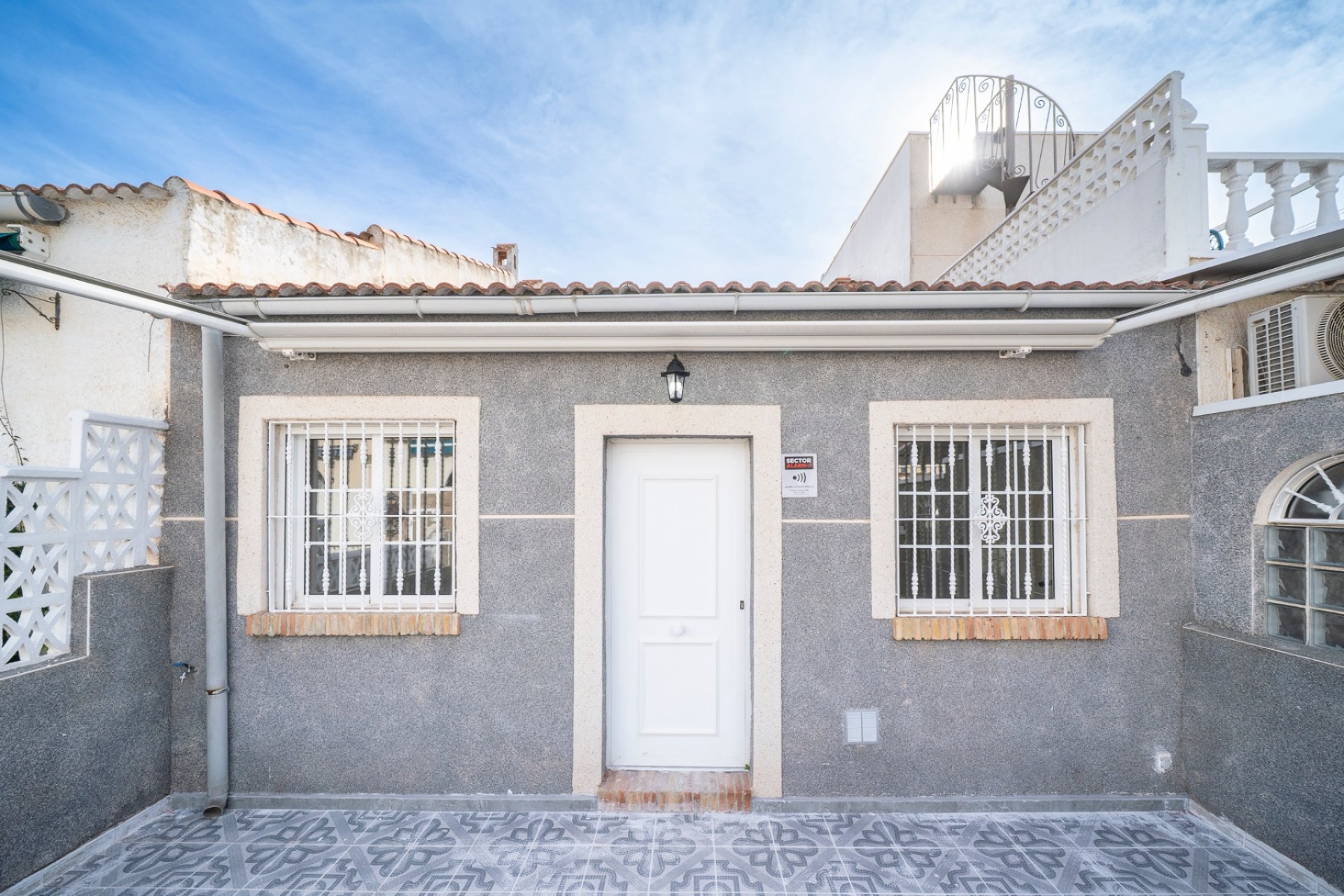 Resale - Bungalow -
Torrevieja - El Chaparral