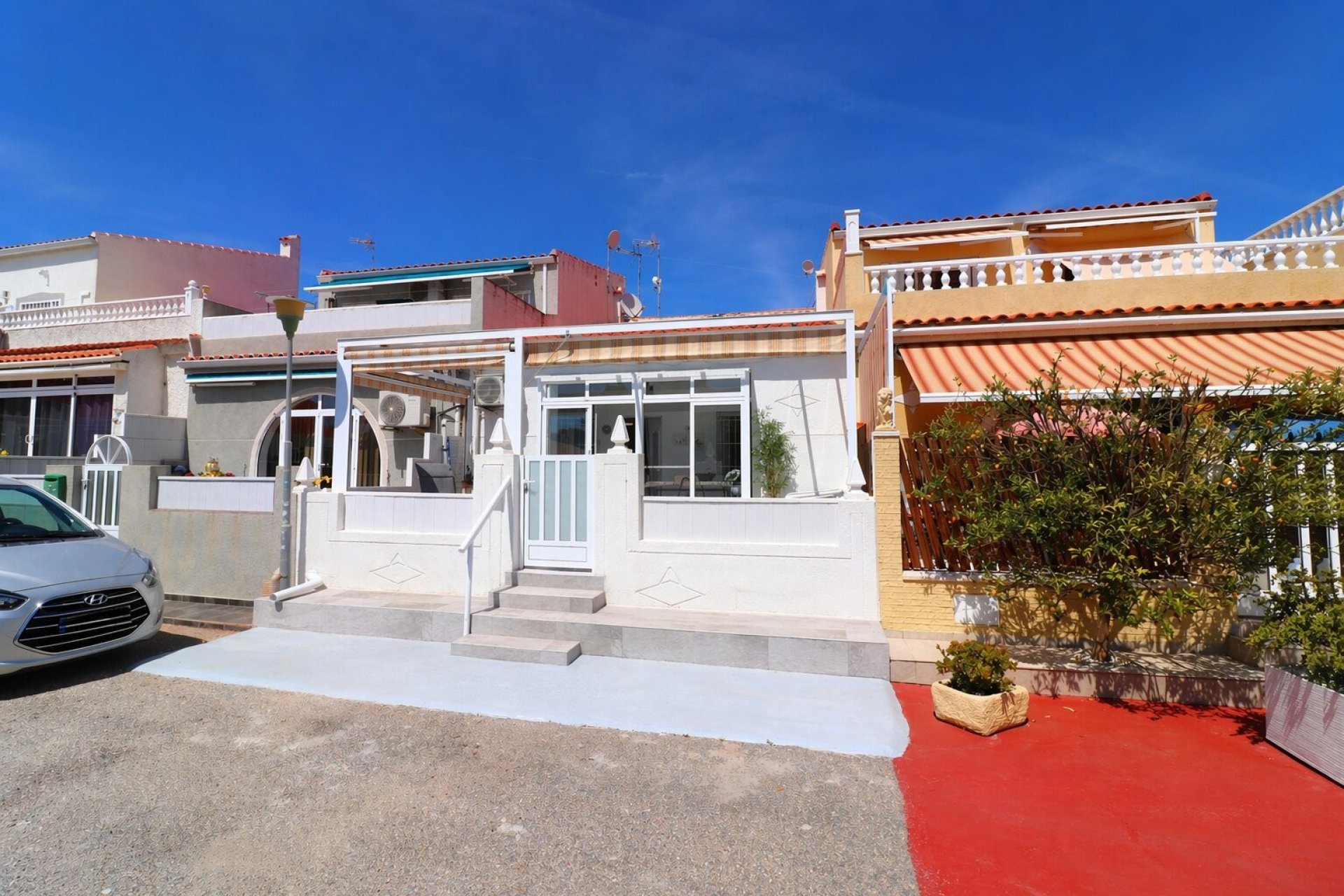 Resale - Bungalow -
Torrevieja - El Chaparral