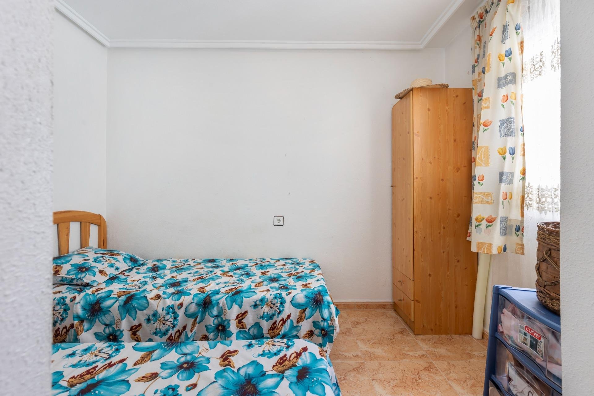 Resale - Bungalow -
Torrevieja - El limonar