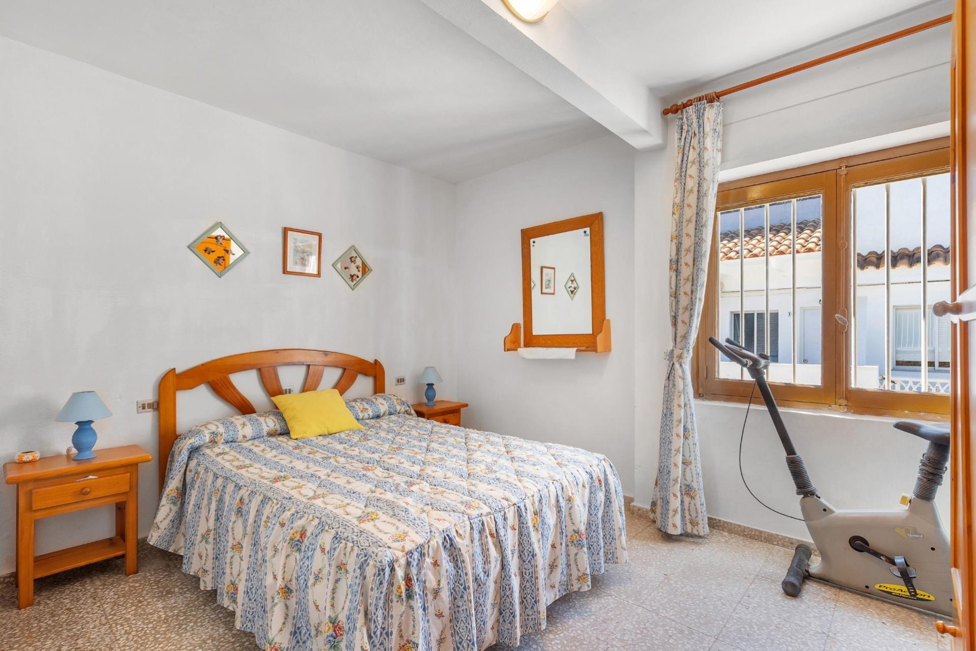 Resale - Bungalow -
Torrevieja - La Mata