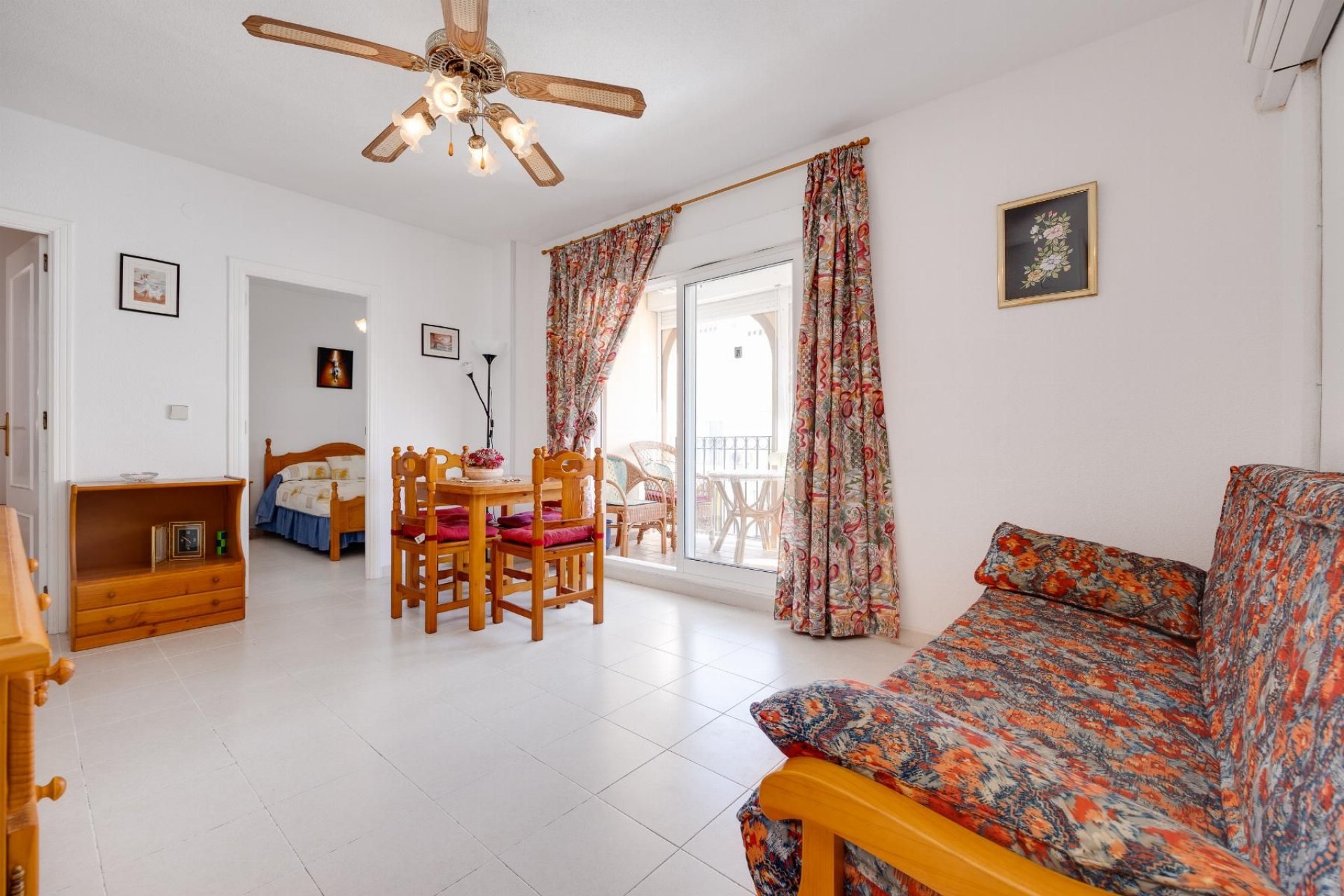 Resale - Bungalow -
Torrevieja - La Veleta