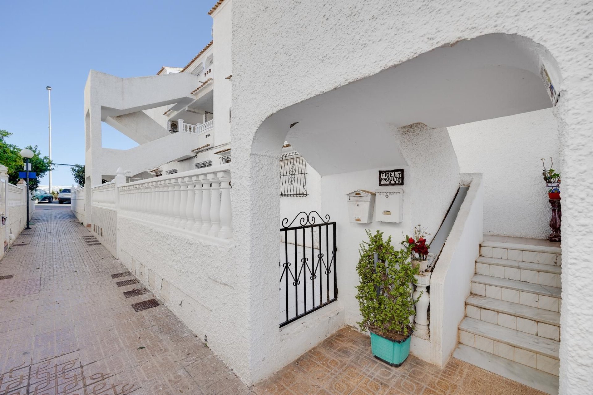 Resale - Bungalow -
Torrevieja - La Veleta