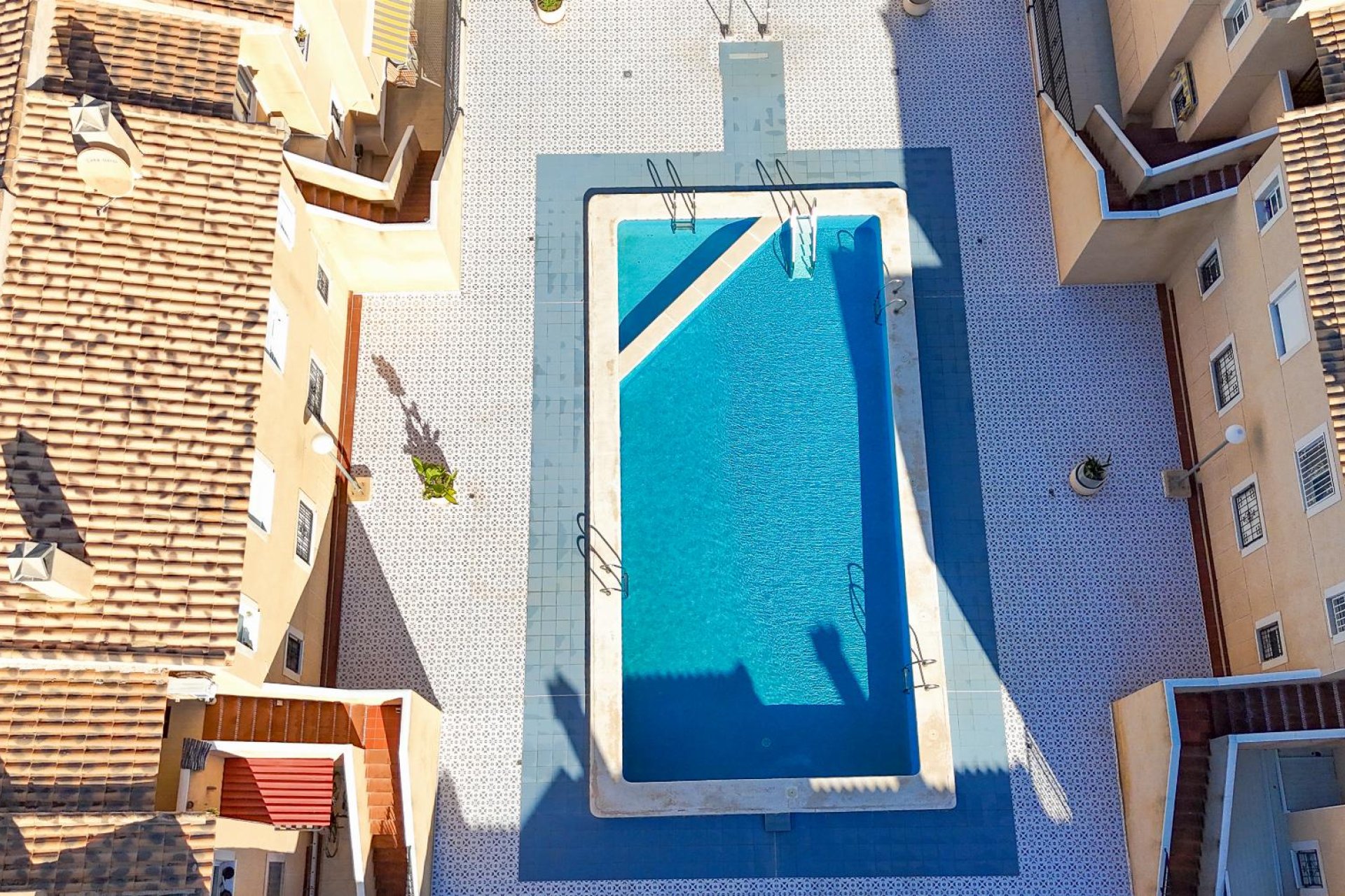 Resale - Bungalow -
Torrevieja - Parque de las Naciones