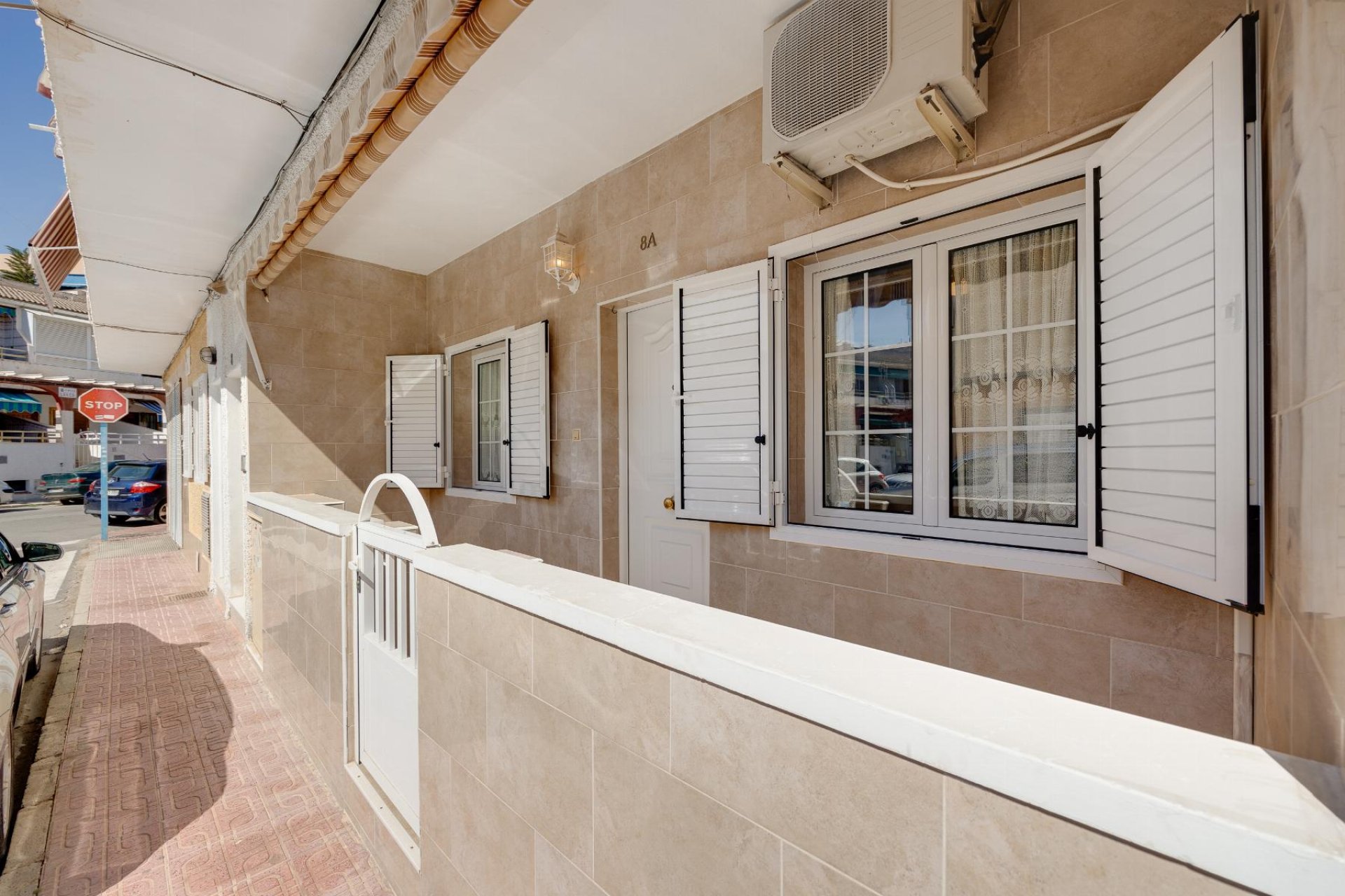 Resale - Bungalow -
Torrevieja - Playa de La Acequion