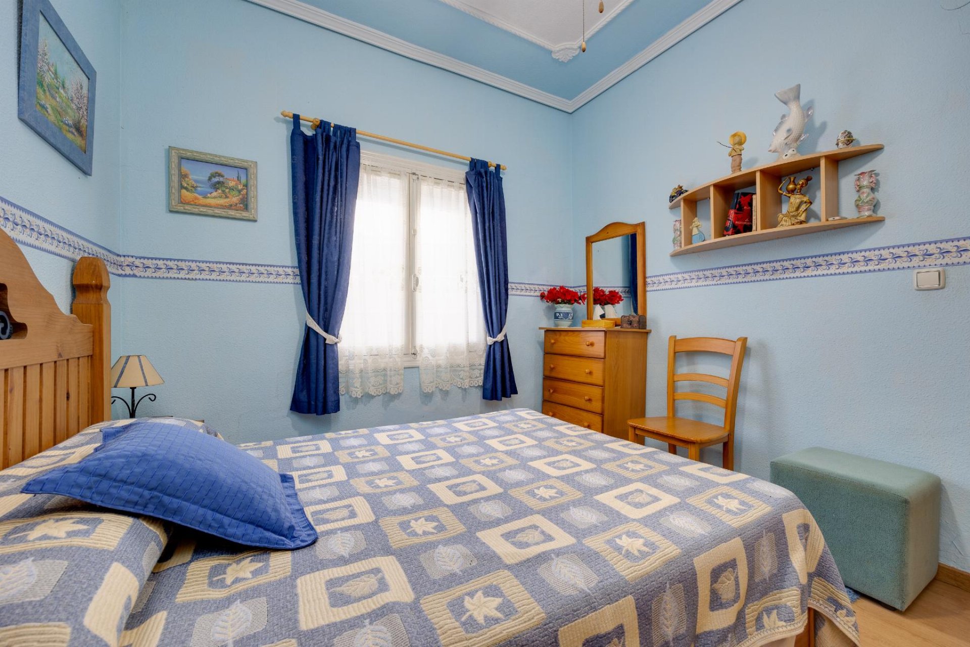 Resale - Bungalow -
Torrevieja - Playa de La Acequion